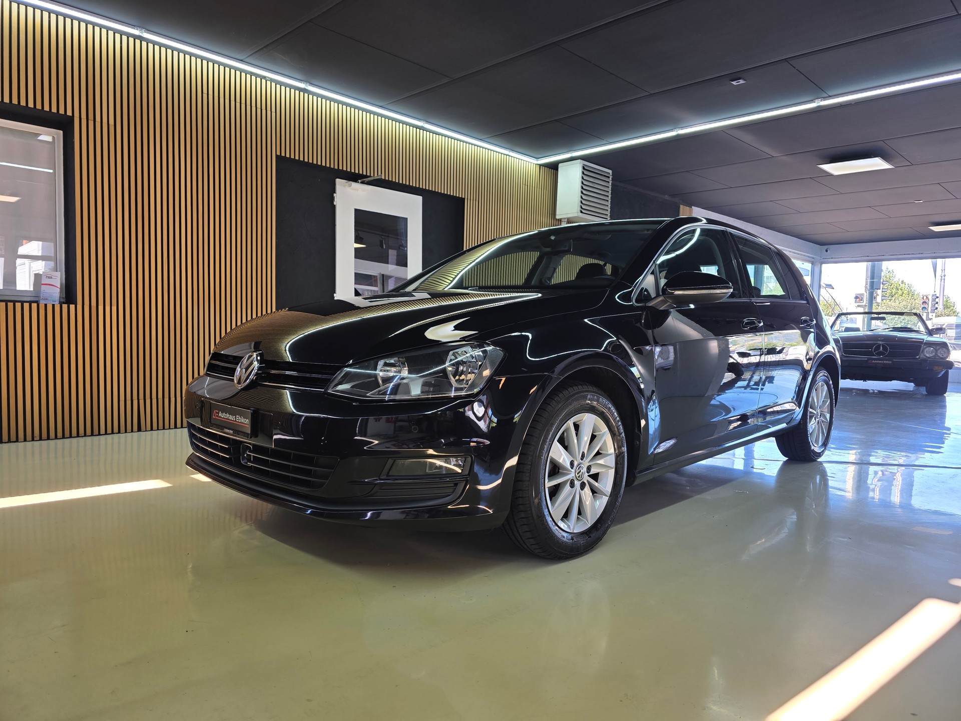 VW Golf 1.2 TSI Trendline-image-2