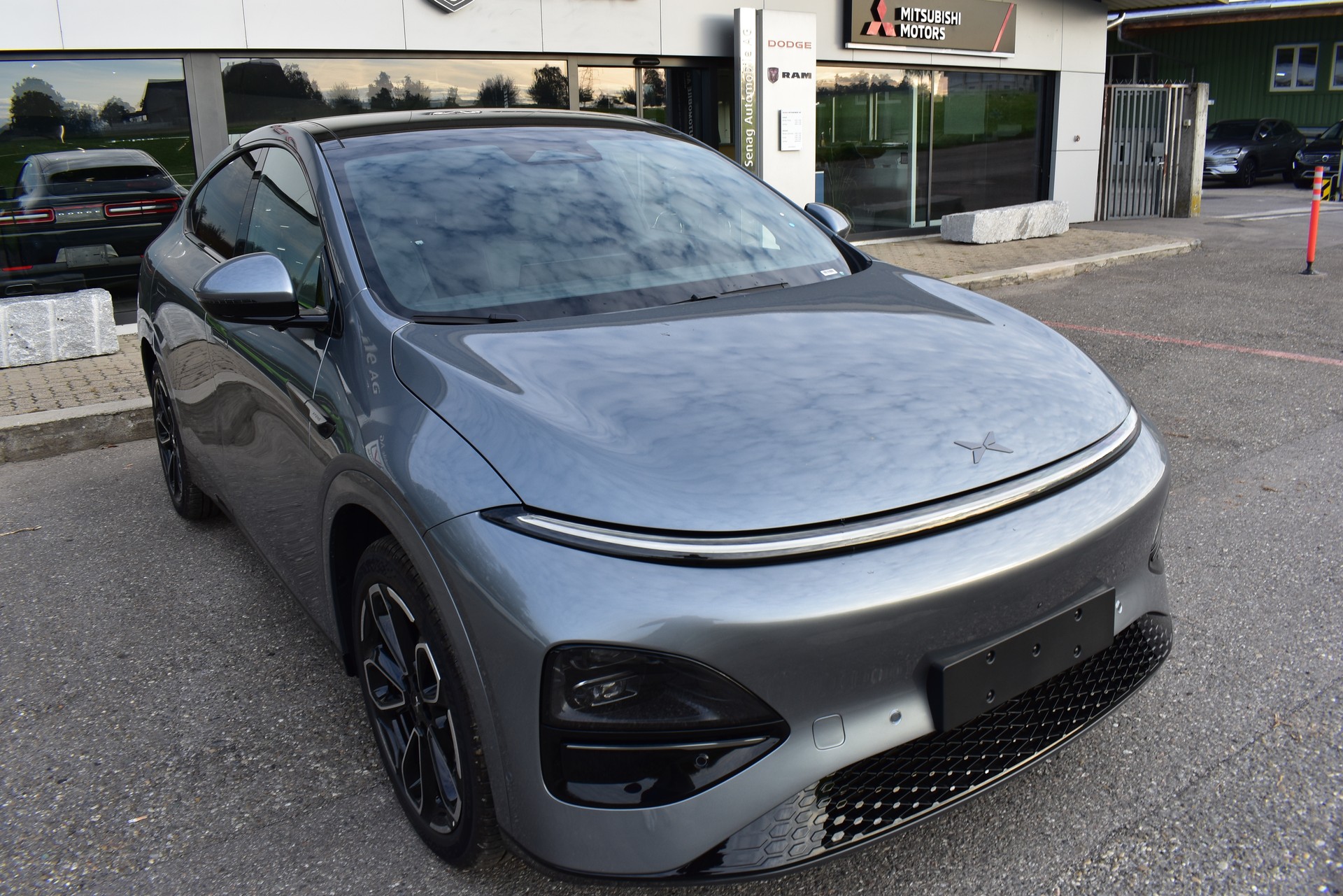 XPENG G6 80kWh Performance AWD-image-2