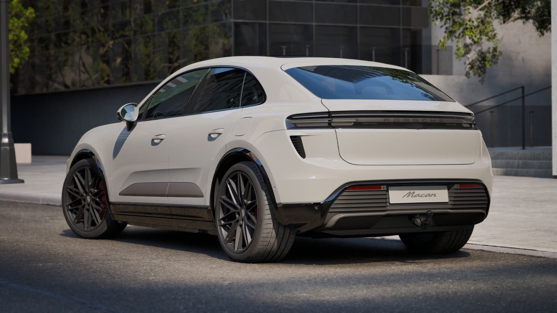 PORSCHE Macan Turbo-image-2