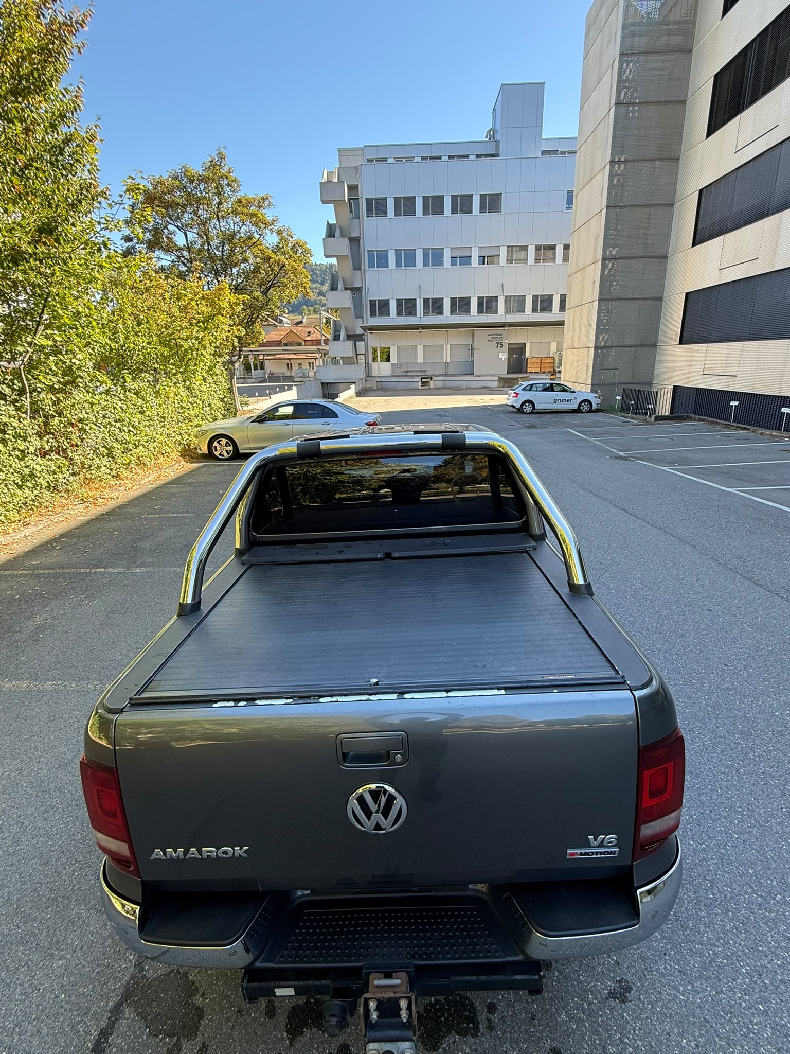 VW Amarok 3.0TDI Crossline 4Motion Automatic-image-5