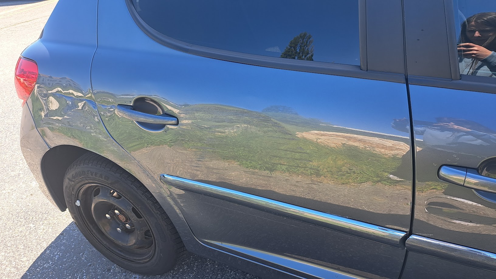 PEUGEOT 207 1.6 16V Lion Edition Automatic-image-7