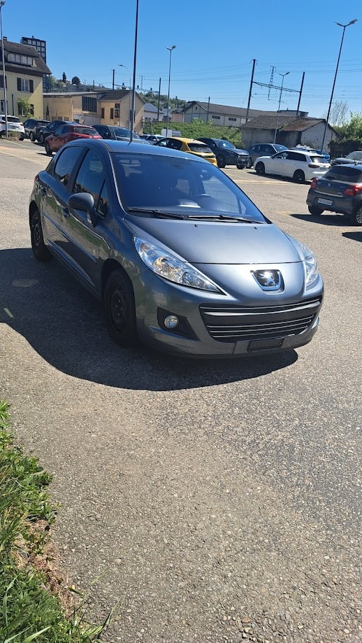 PEUGEOT 207 1.6 16V Lion Edition Automatic-image-2