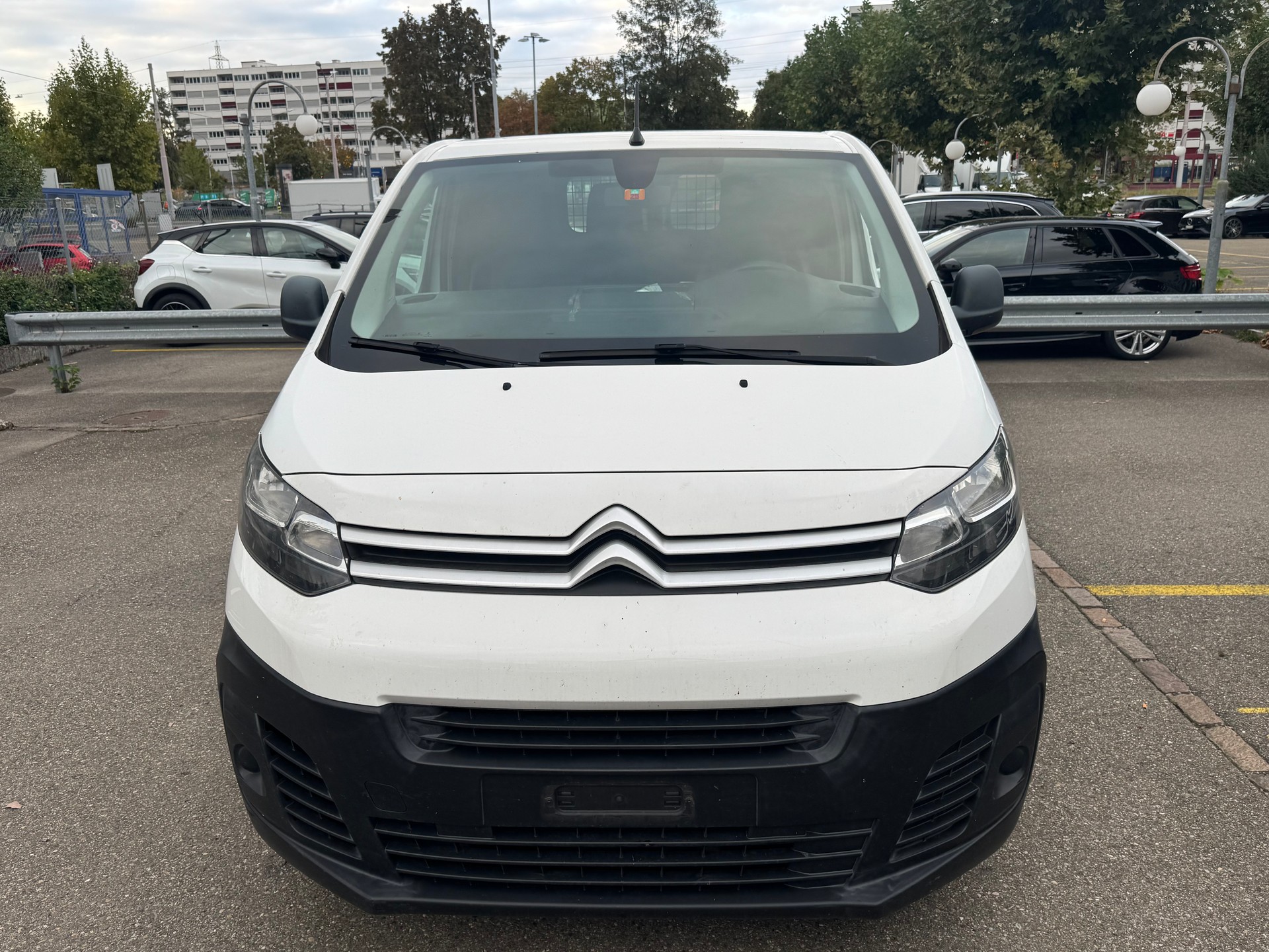 CITROEN Jumpy 2.0 BlueHDi 120 M Attraction-image-2