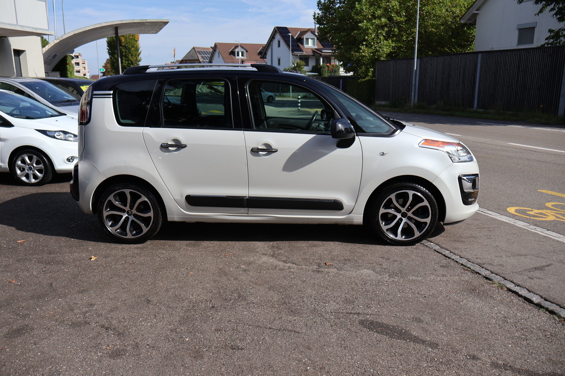 CITROEN C3 Picasso 1.2 Pure Tech Black Top-image-3