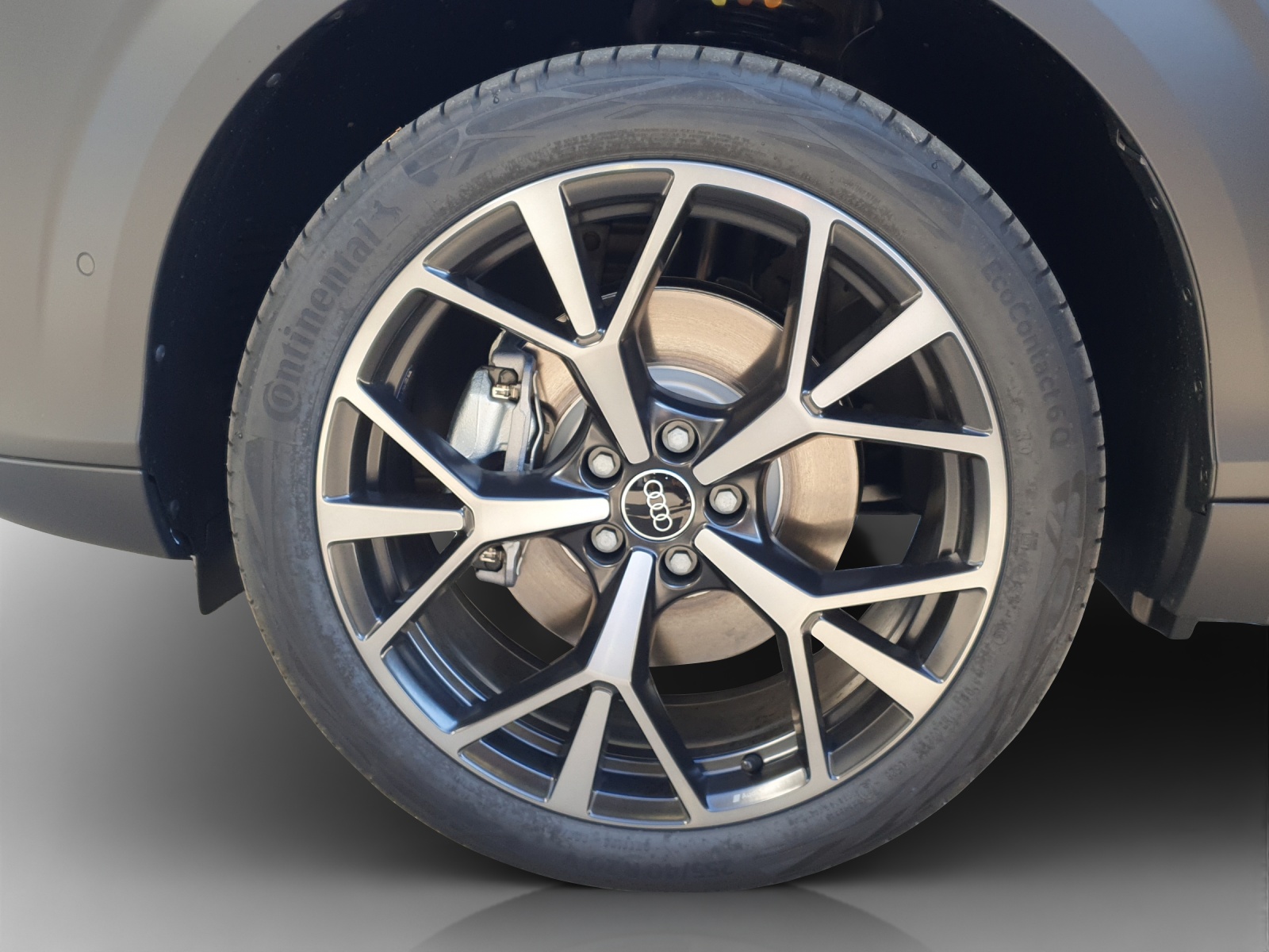 AUDI Q3 SUV e-hybrid 200 kW S tronig-image-13