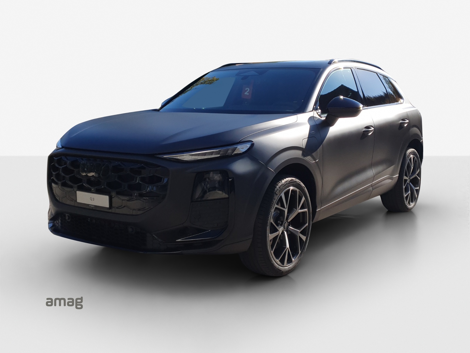AUDI Q3 SUV e-hybrid 200 kW S tronig-image-0