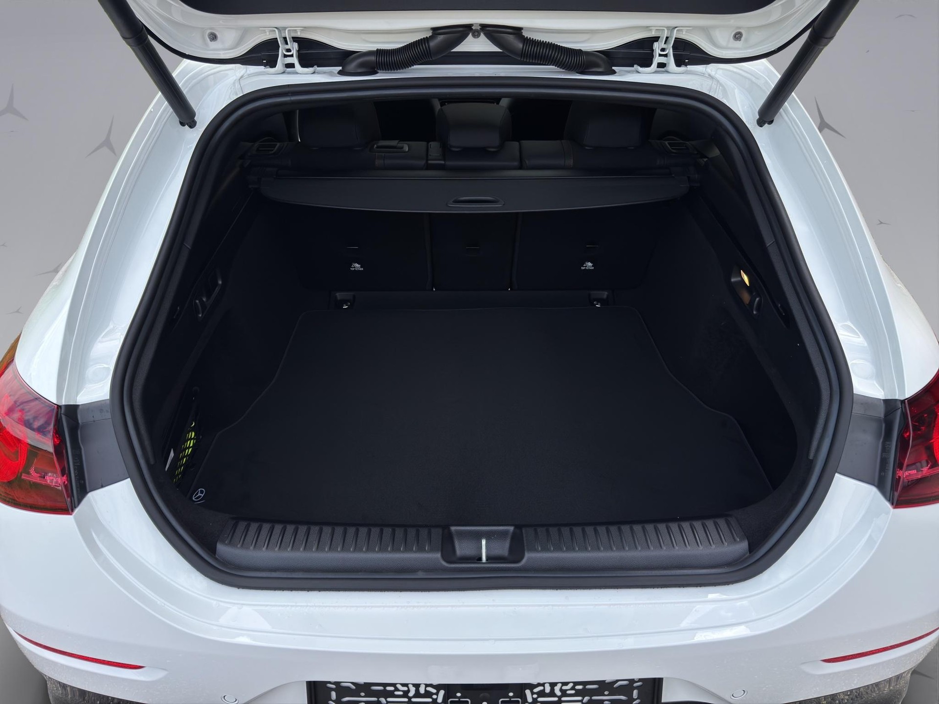 MERCEDES-BENZ CLA-Klasse X178 Shooting Brake CLA 220 4matic-image-17