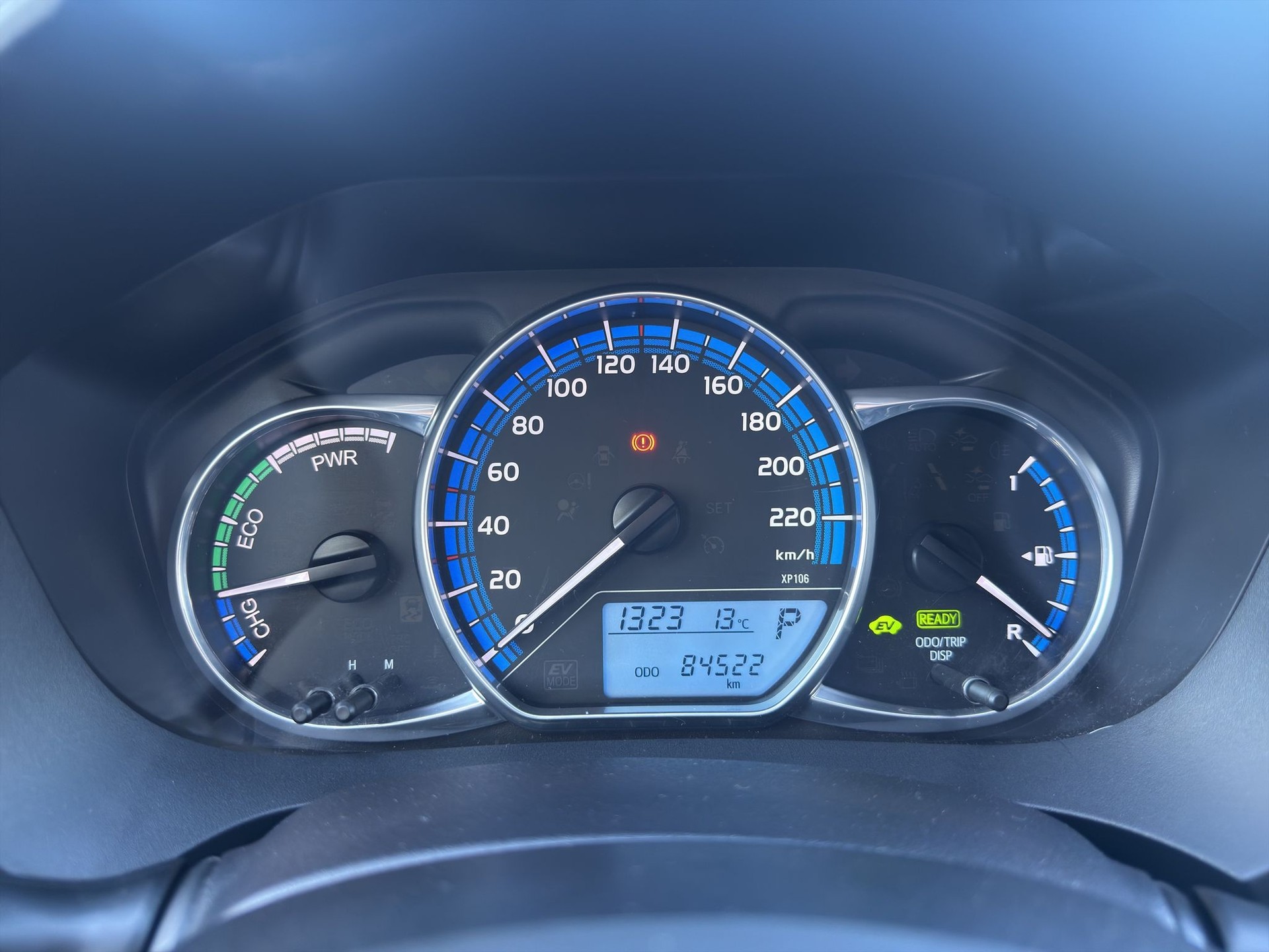 TOYOTA Yaris 1.5 VVT-i Hybrid Trend e-CVT-image-11