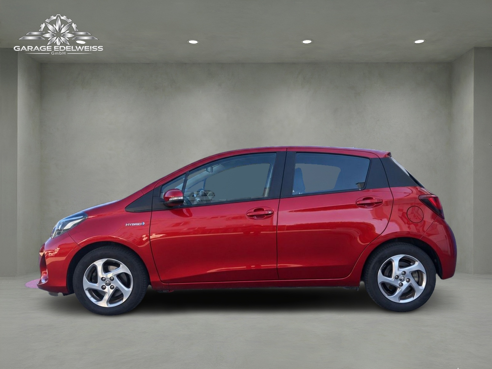 TOYOTA Yaris 1.5 VVT-i Hybrid Trend e-CVT-showroom-element-1