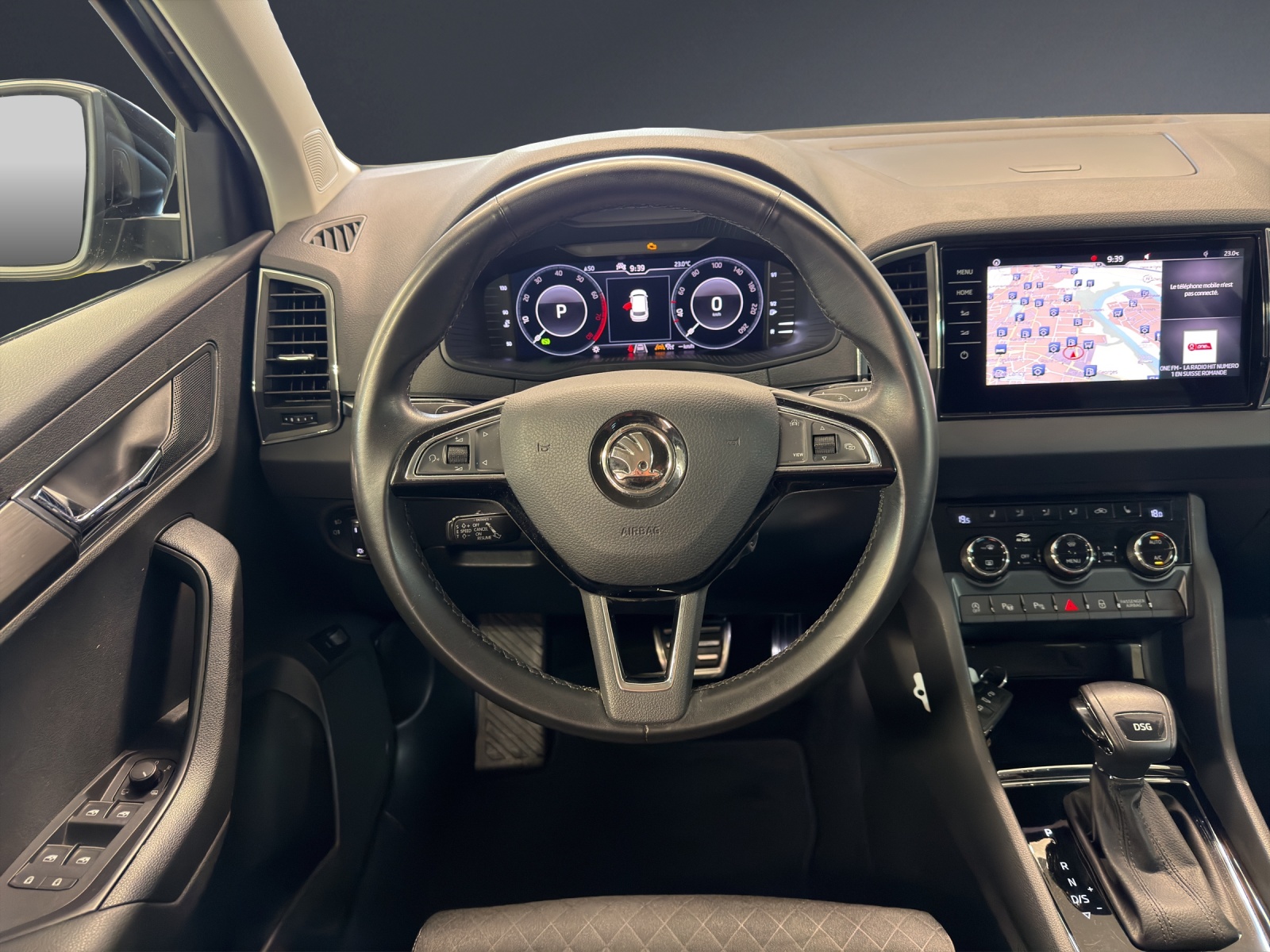SKODA Karoq 1.5TSI ACT Style-image-12