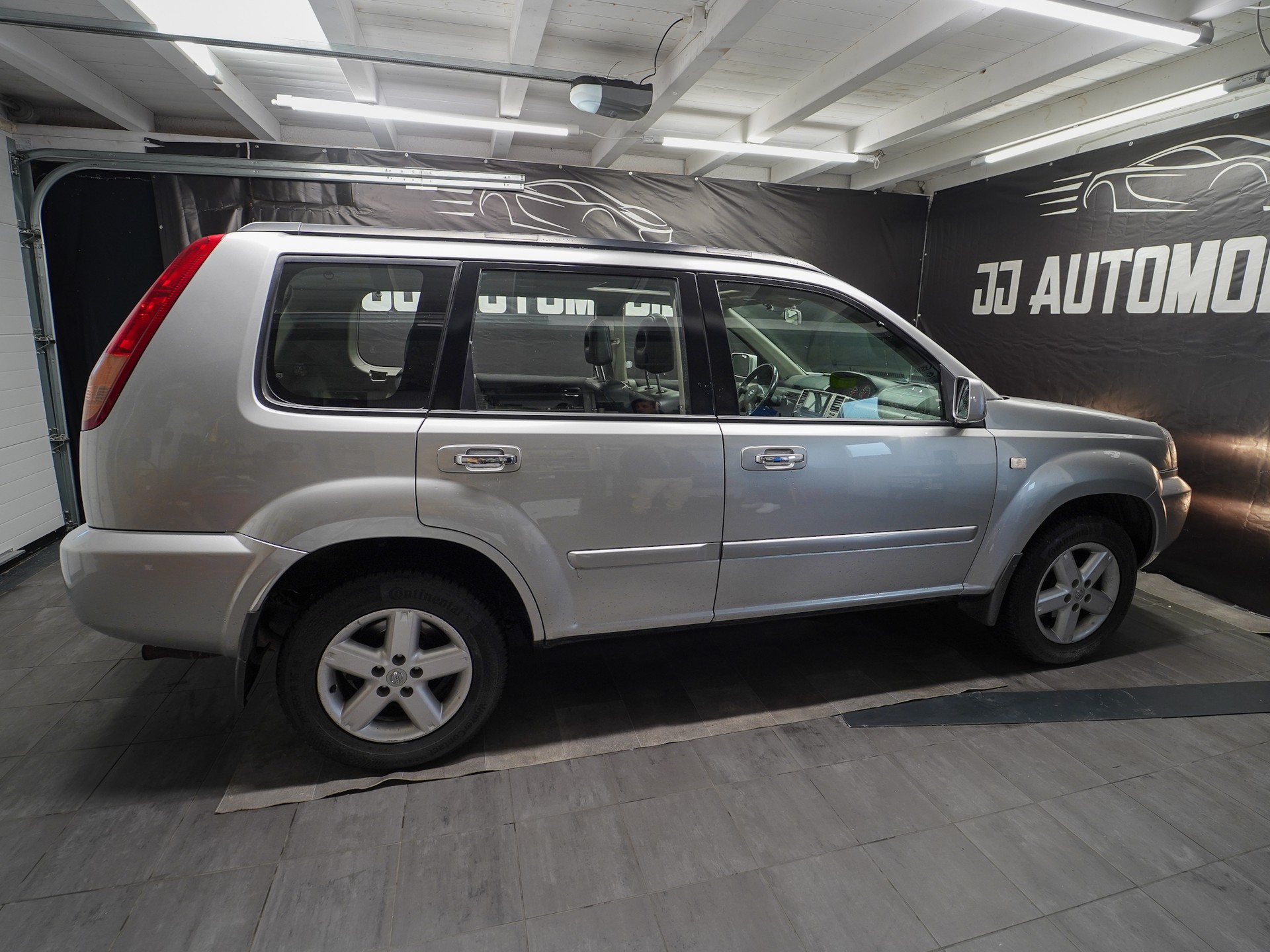 NISSAN X-Trail 2.5 16V LE 4WD-image-9