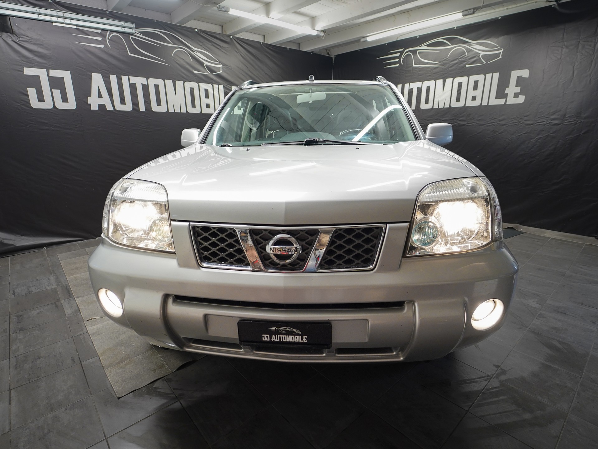 NISSAN X-Trail 2.5 16V LE 4WD-showroom-element-1