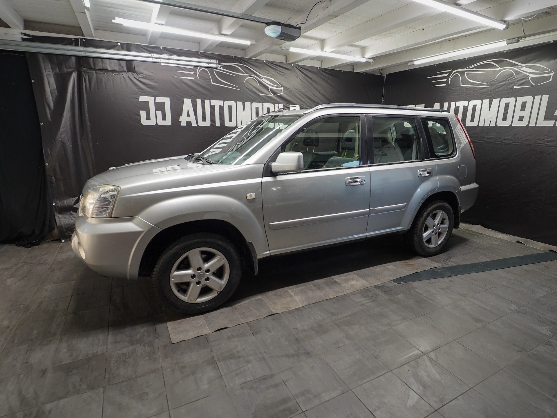 NISSAN X-Trail 2.5 16V LE 4WD-image-6