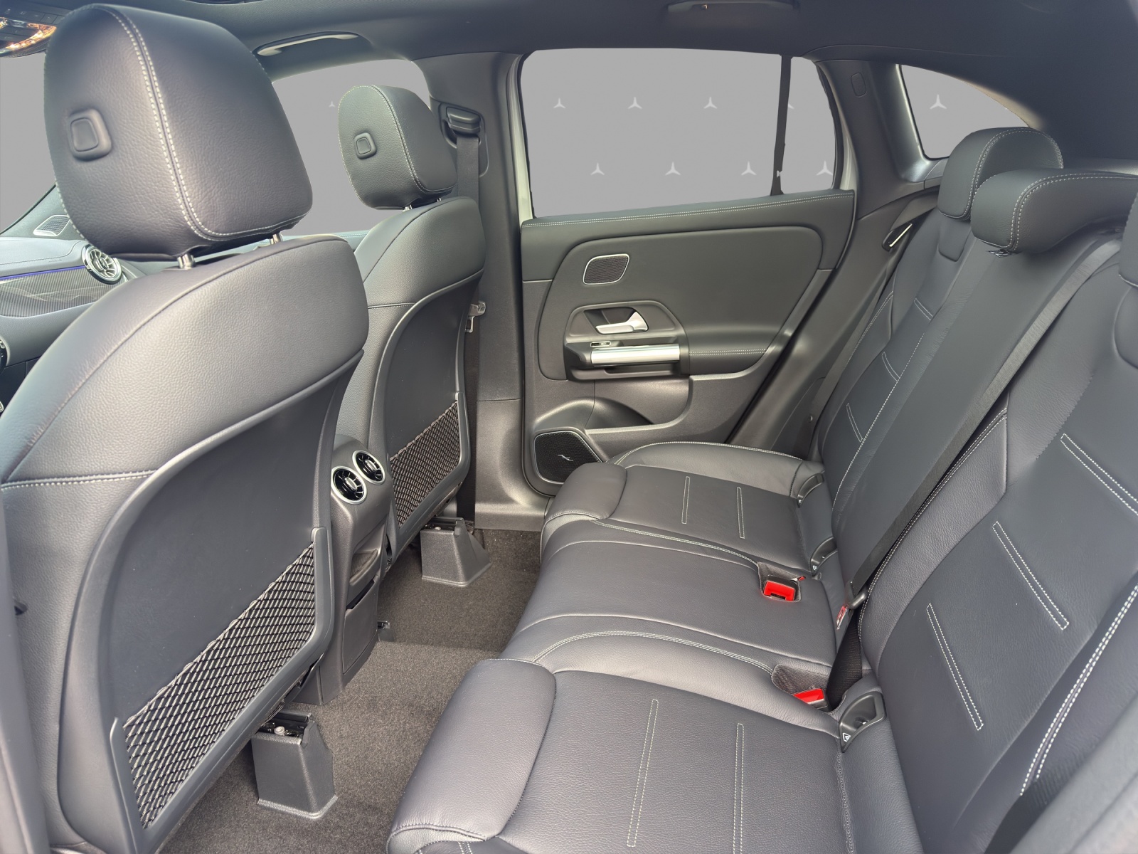 MERCEDES-BENZ GLA AMG 45 S 4Matic+ 8G-DCT-image-13