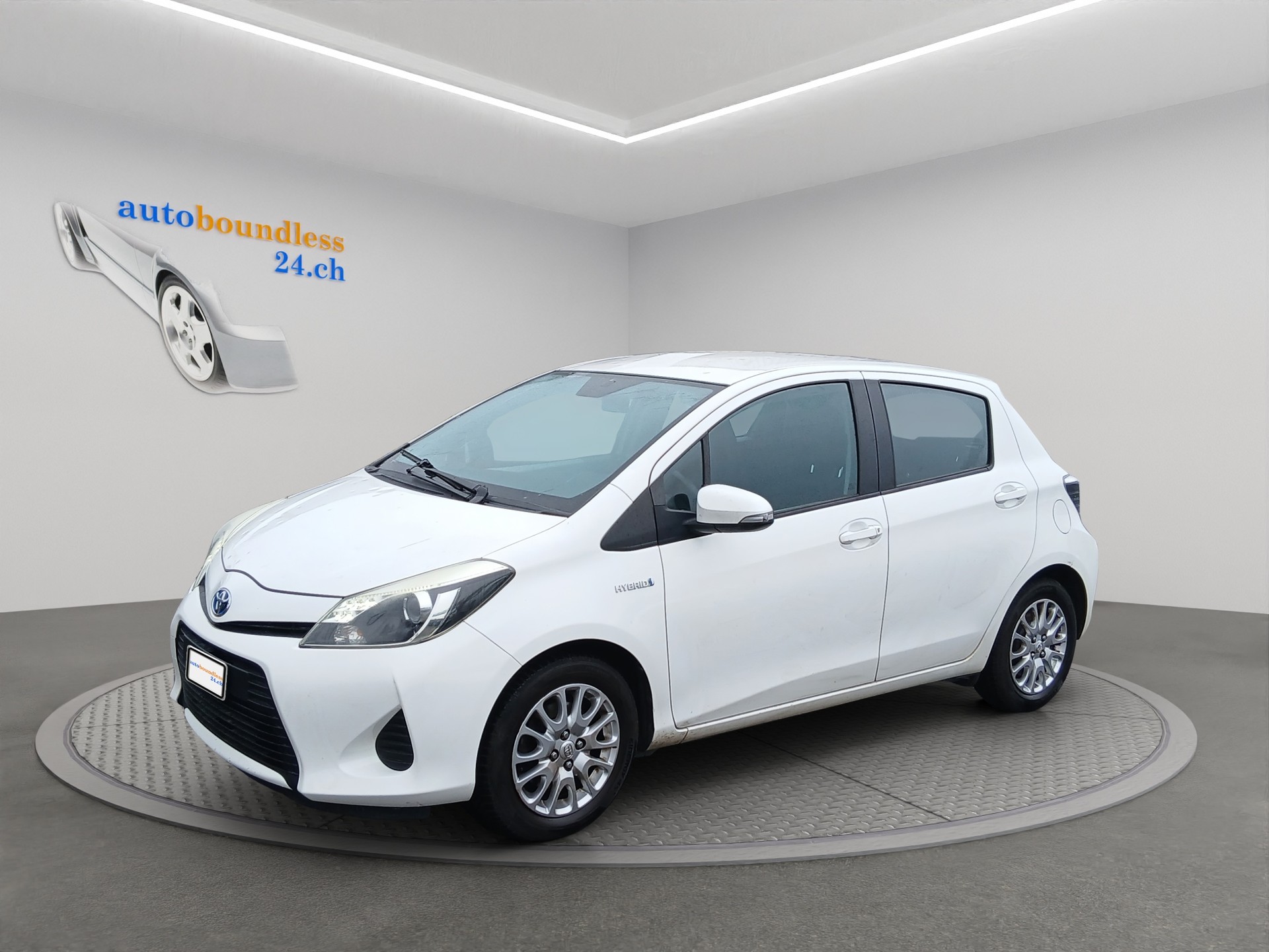 TOYOTA Yaris 1.5 VVT-i Hybrid Luna CVT-image-2