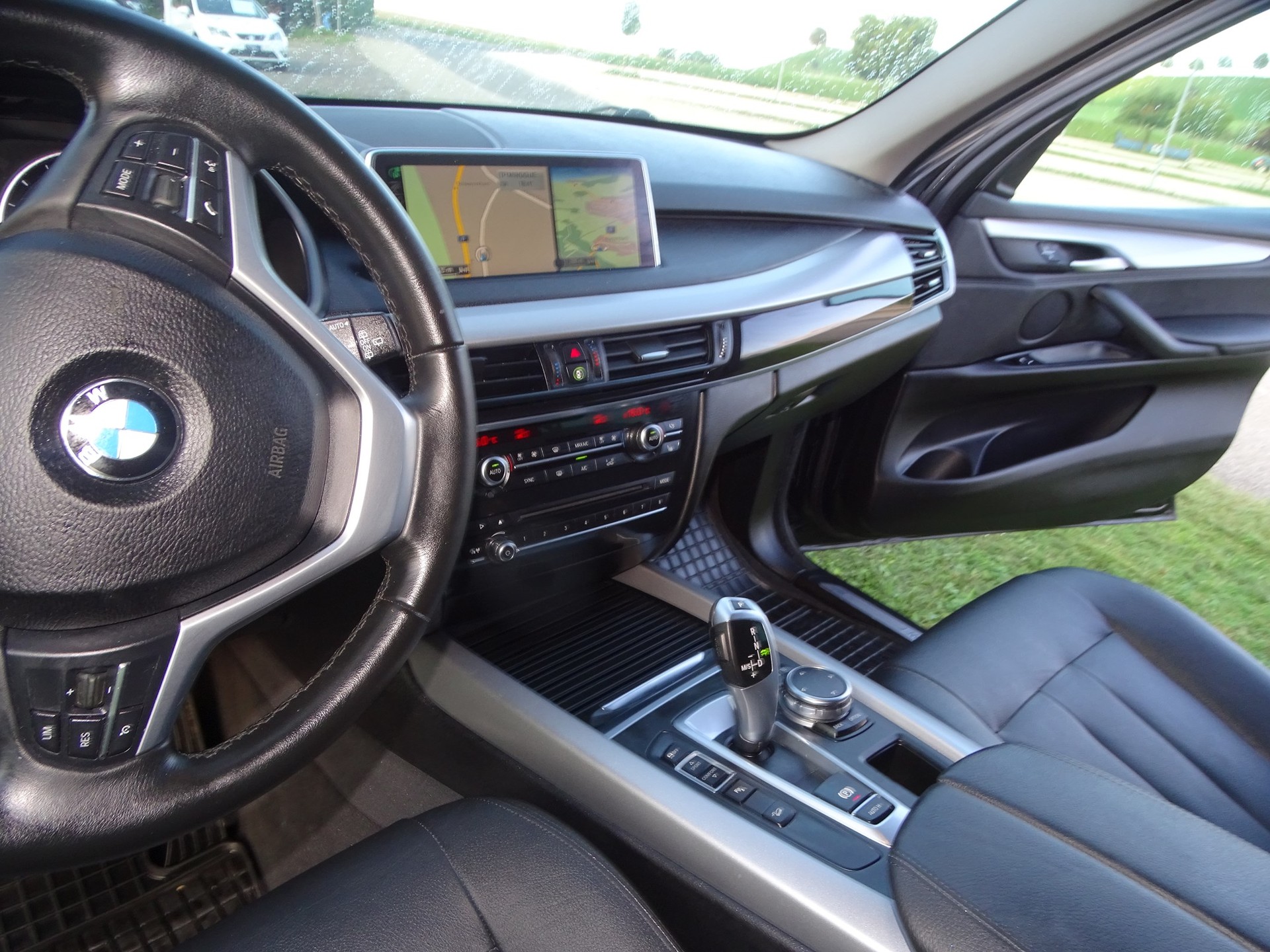BMW X5 xDrive 30d Steptronic-image-4