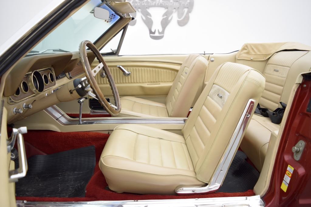 FORD MUSTANG GT Convertible V8 A-Code-image-7