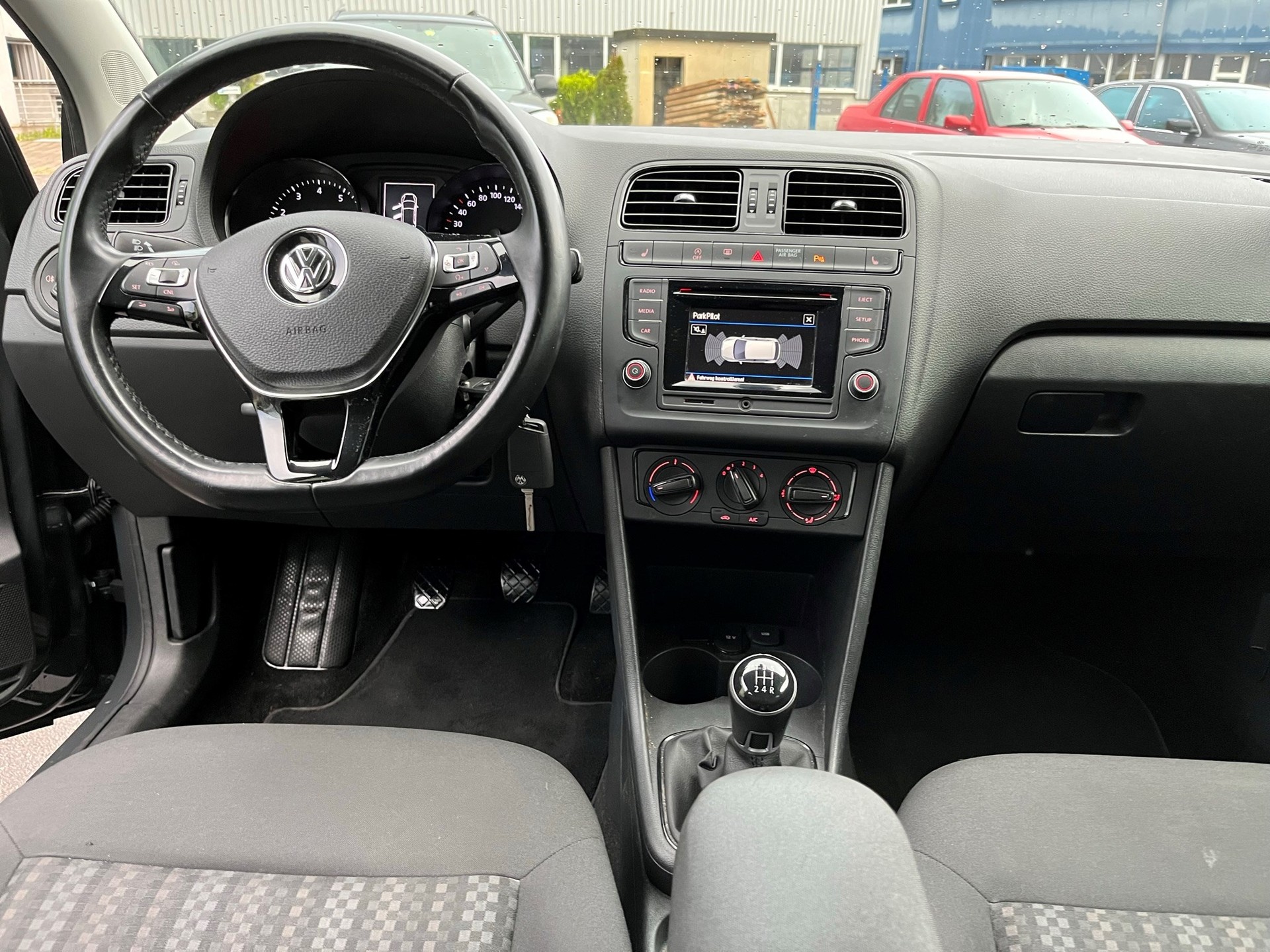 VW Polo 1.0 BMT Value-image-11