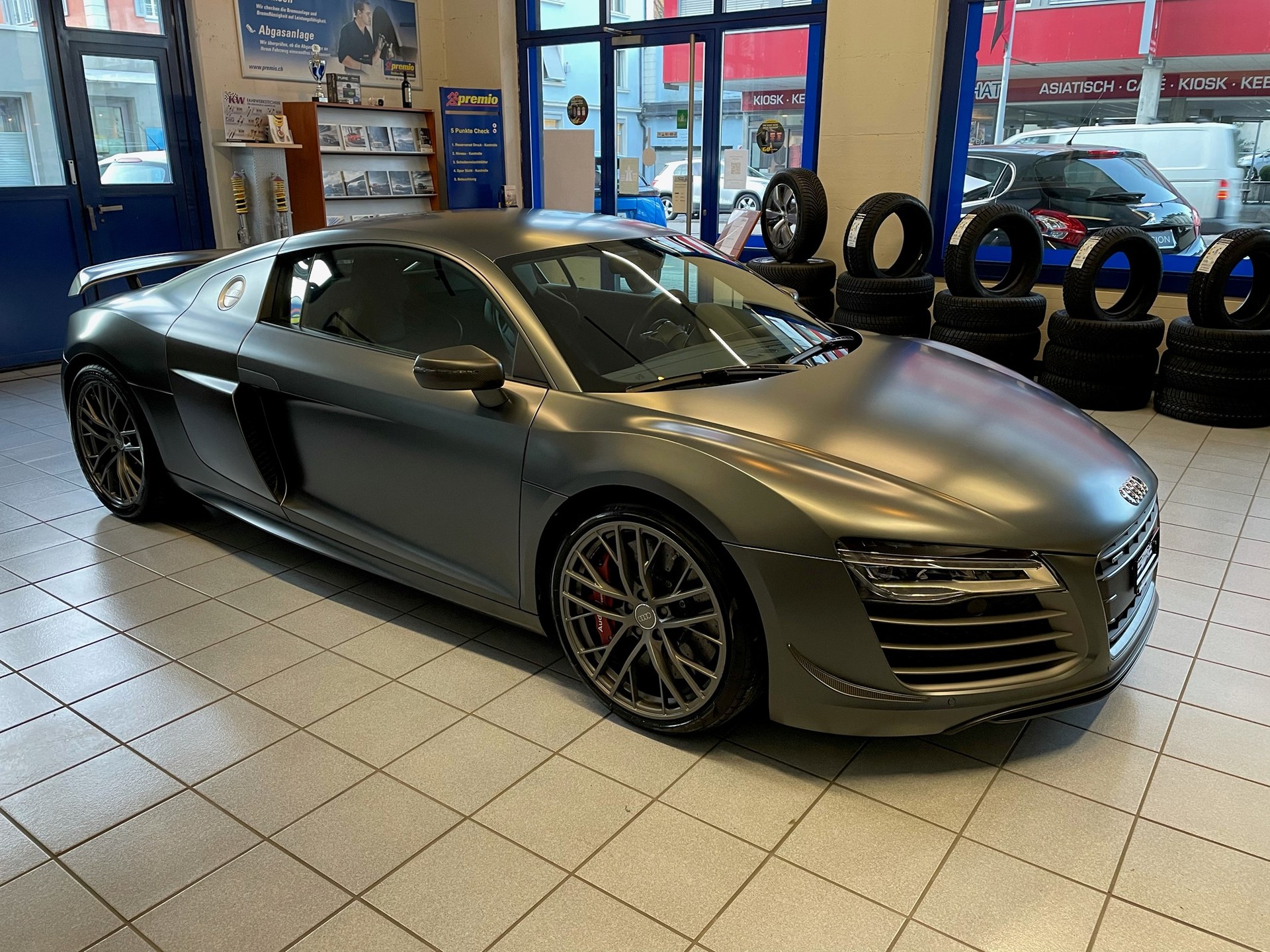 AUDI R8 Coupé 5.2 LMX R-Tronic-image-7