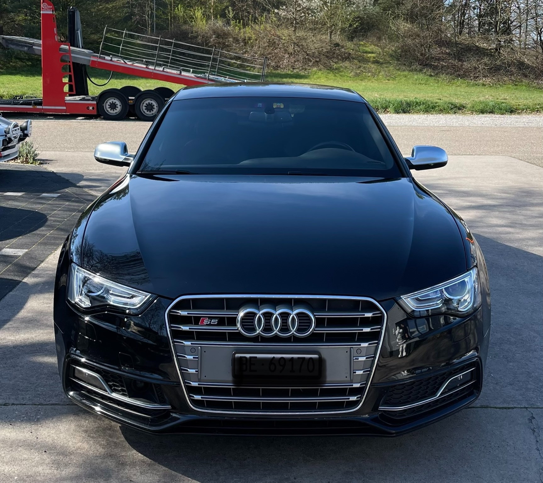 Car photo