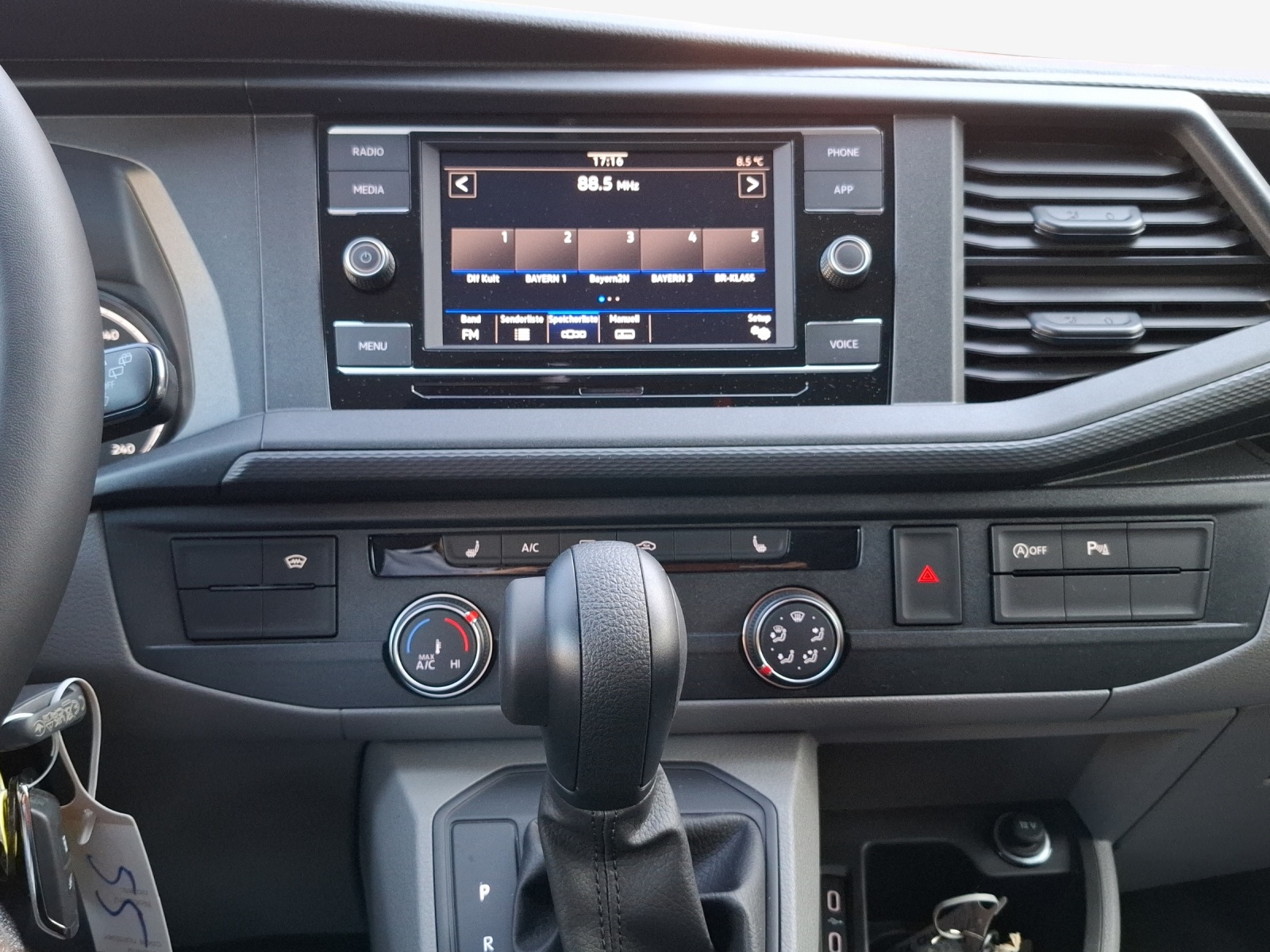 VW T6.1 2.0 TDI Envia Free 4Motion DSG-image-10