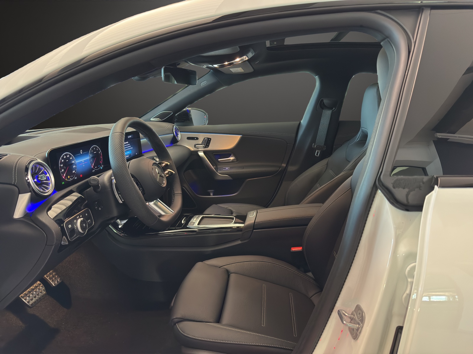 MERCEDES-BENZ CLA 250 4Matic 8G-DCT-image-8