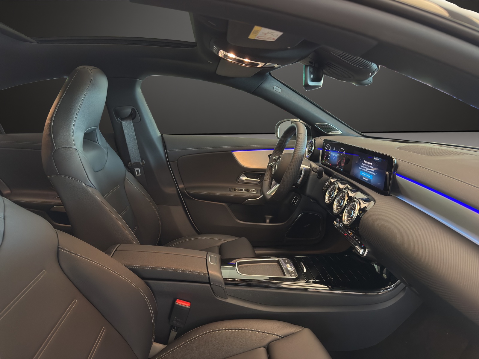 MERCEDES-BENZ CLA 250 4Matic 8G-DCT-image-10