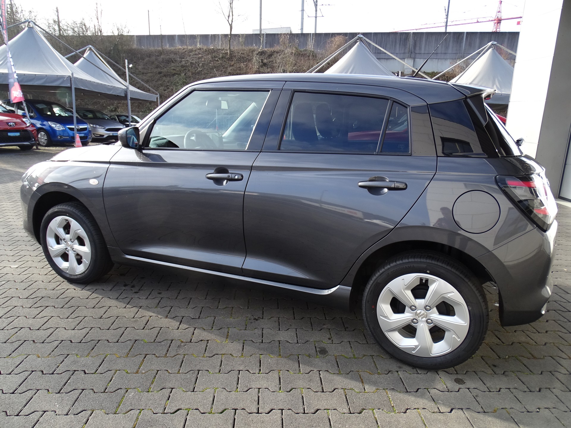 SUZUKI Swift 1.2 Compact+ Hybrid 4x4-image-12