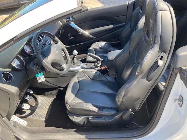 PEUGEOT 308 CC 1.6 16V Turbo Platinum-image-10