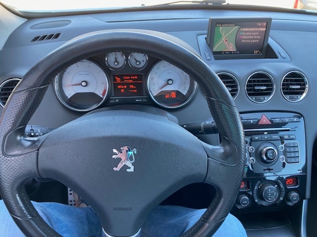 PEUGEOT 308 CC 1.6 16V Turbo Platinum-image-13