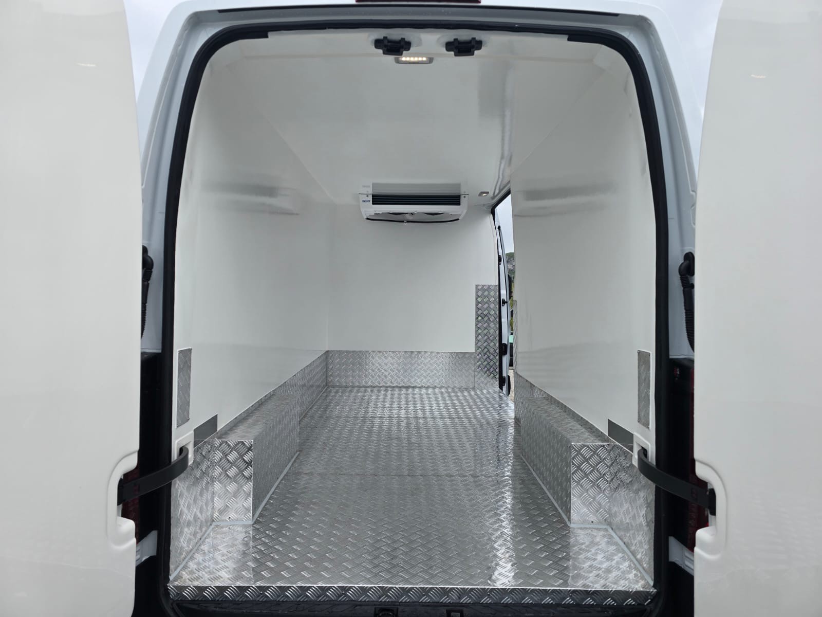 RENAULT Master E-Tech 35 EV 87kWh L3H2-image-4