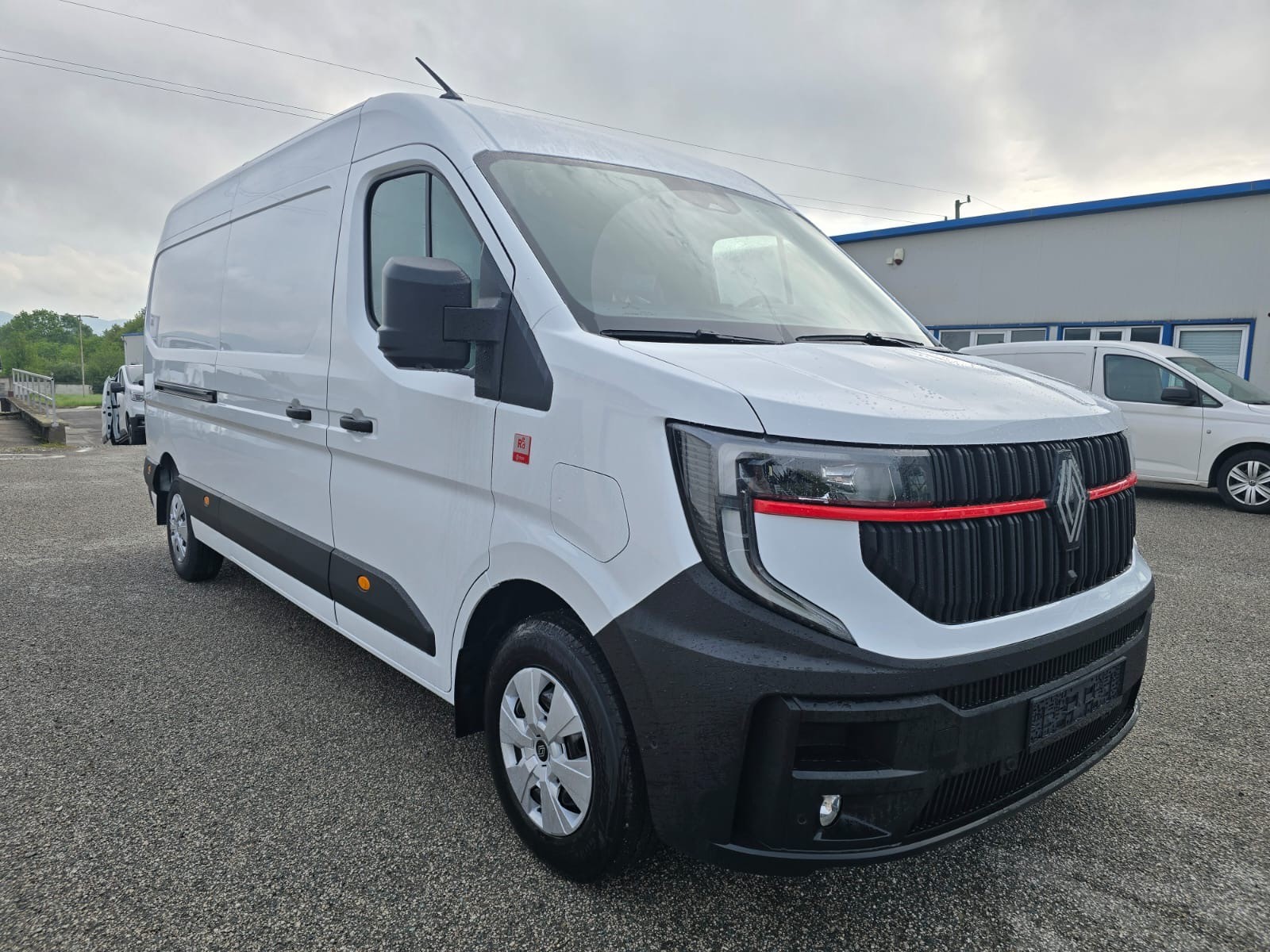 RENAULT Master E-Tech 35 EV 87kWh L3H2-image-3