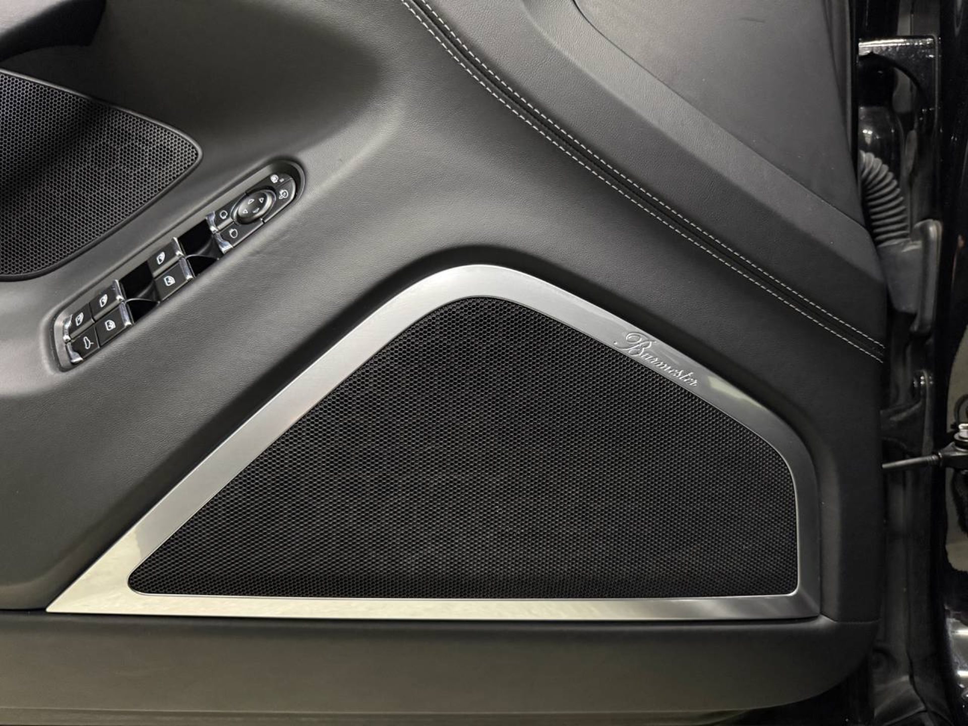 PORSCHE Panamera Turbo S-image-24