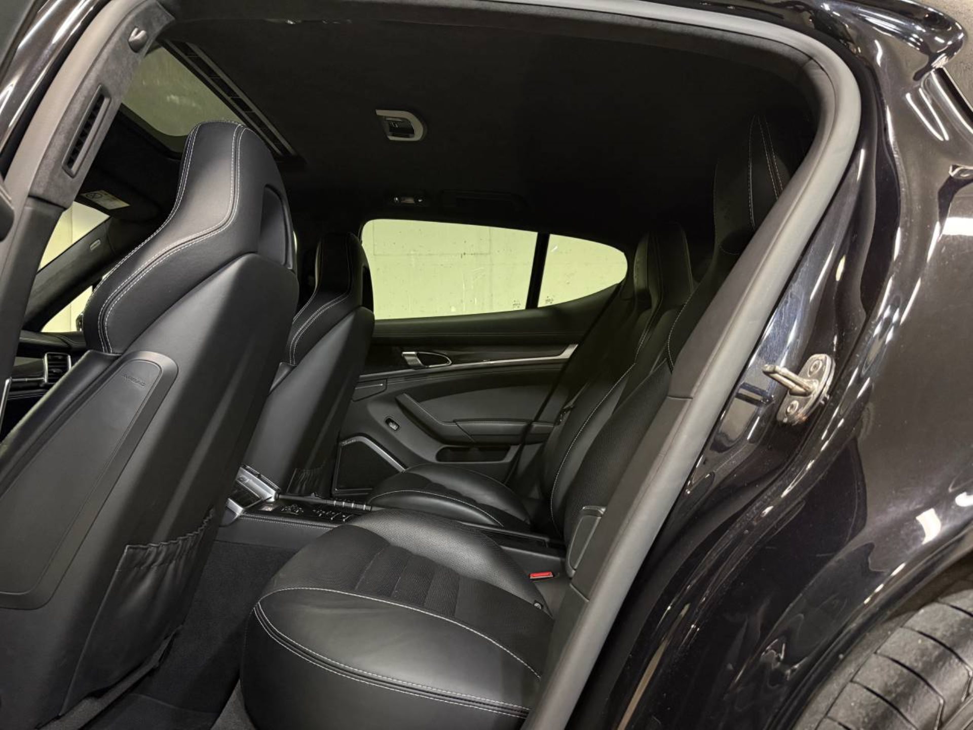 PORSCHE Panamera Turbo S-image-20