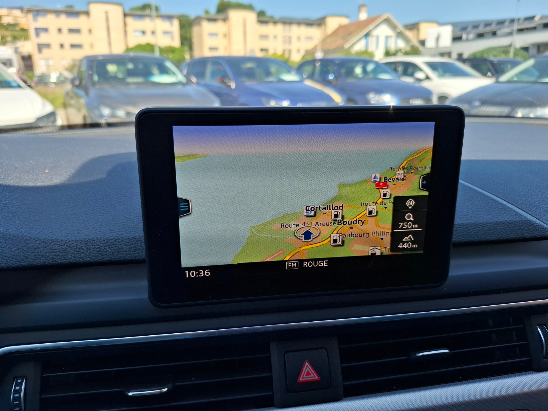 AUDI A4 2.0 TDI Design-image-10