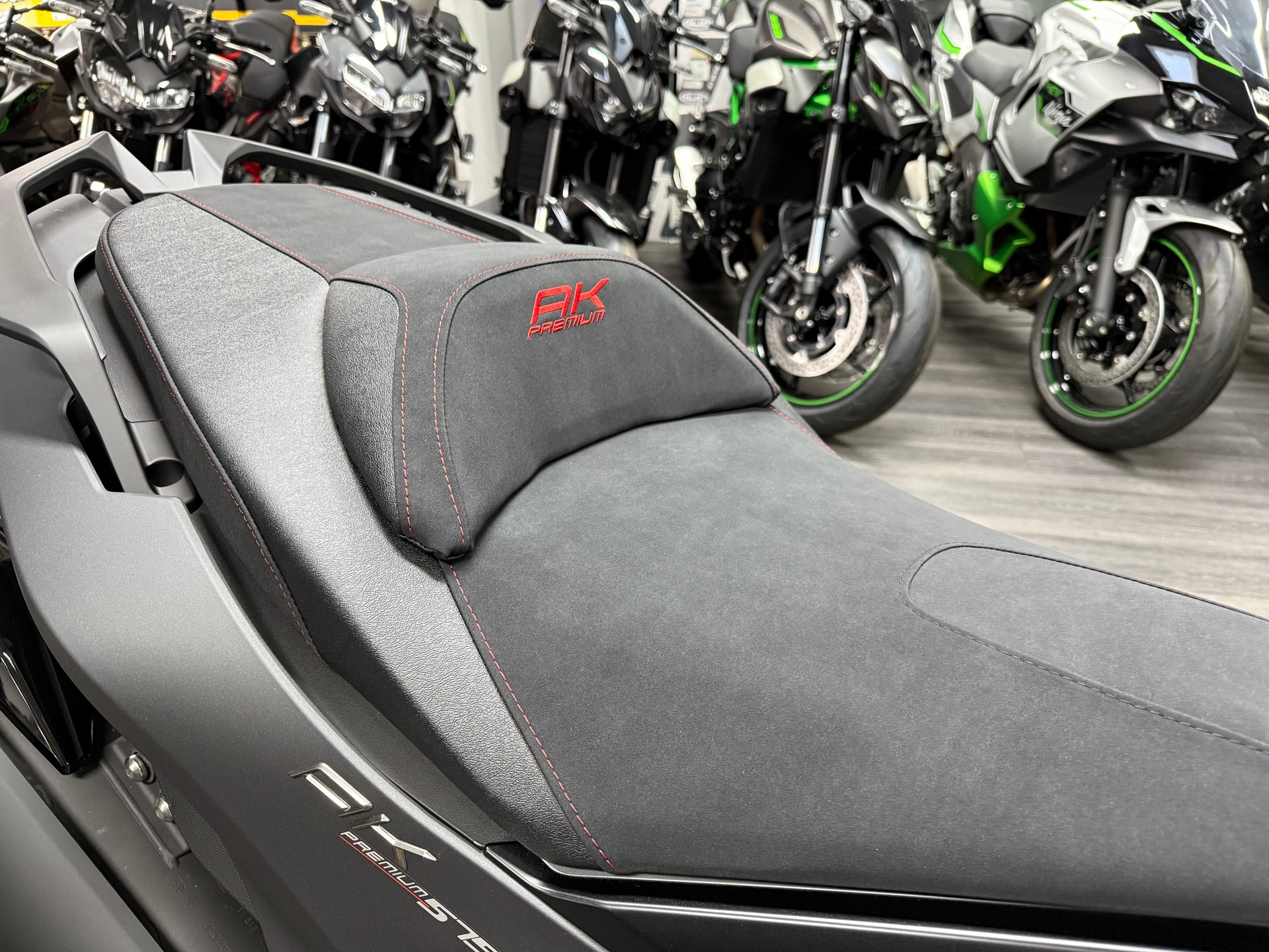 KYMCO NEW AK 575 E5+ 2025-image-6