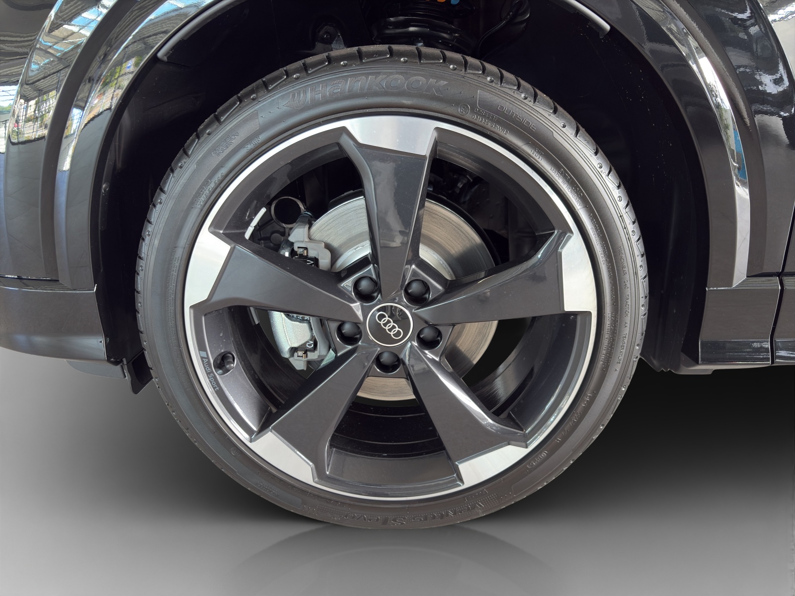 AUDI Q2 35 TFSI S line S-tronic-image-14