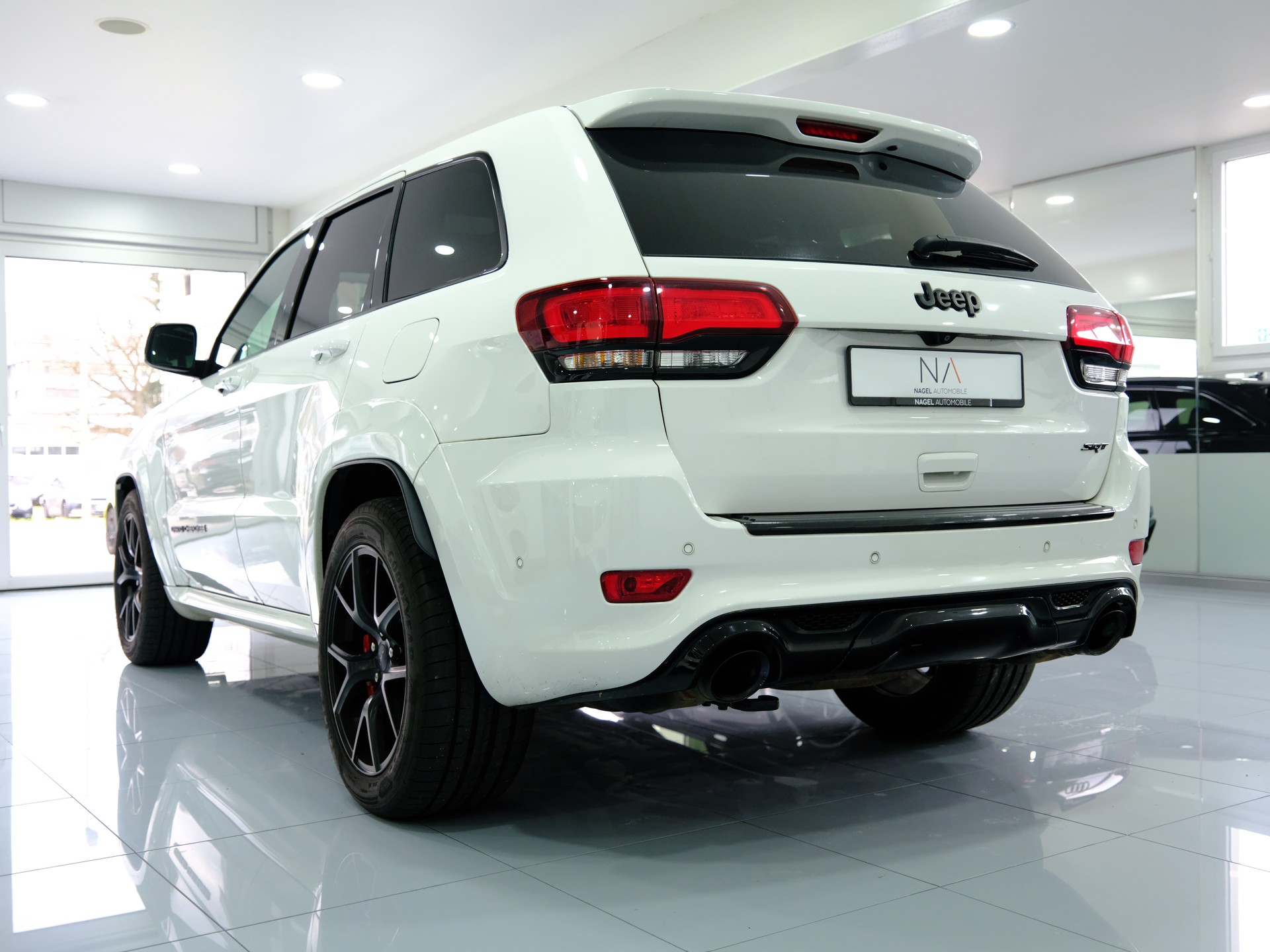 JEEP Grand Cherokee 6.4 V8 HEMI SRT8 Automatic-image-4