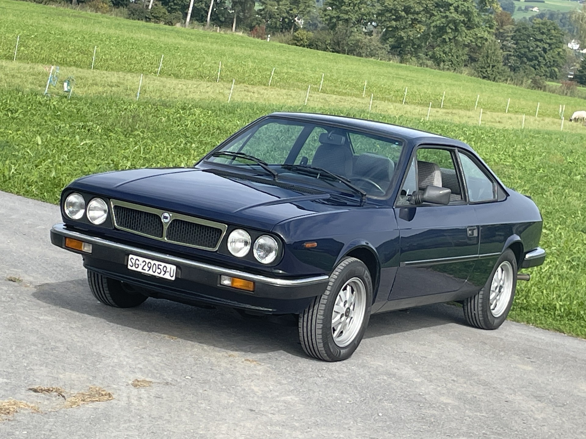 LANCIA Beta 2000 i.E. Coupé-image-2