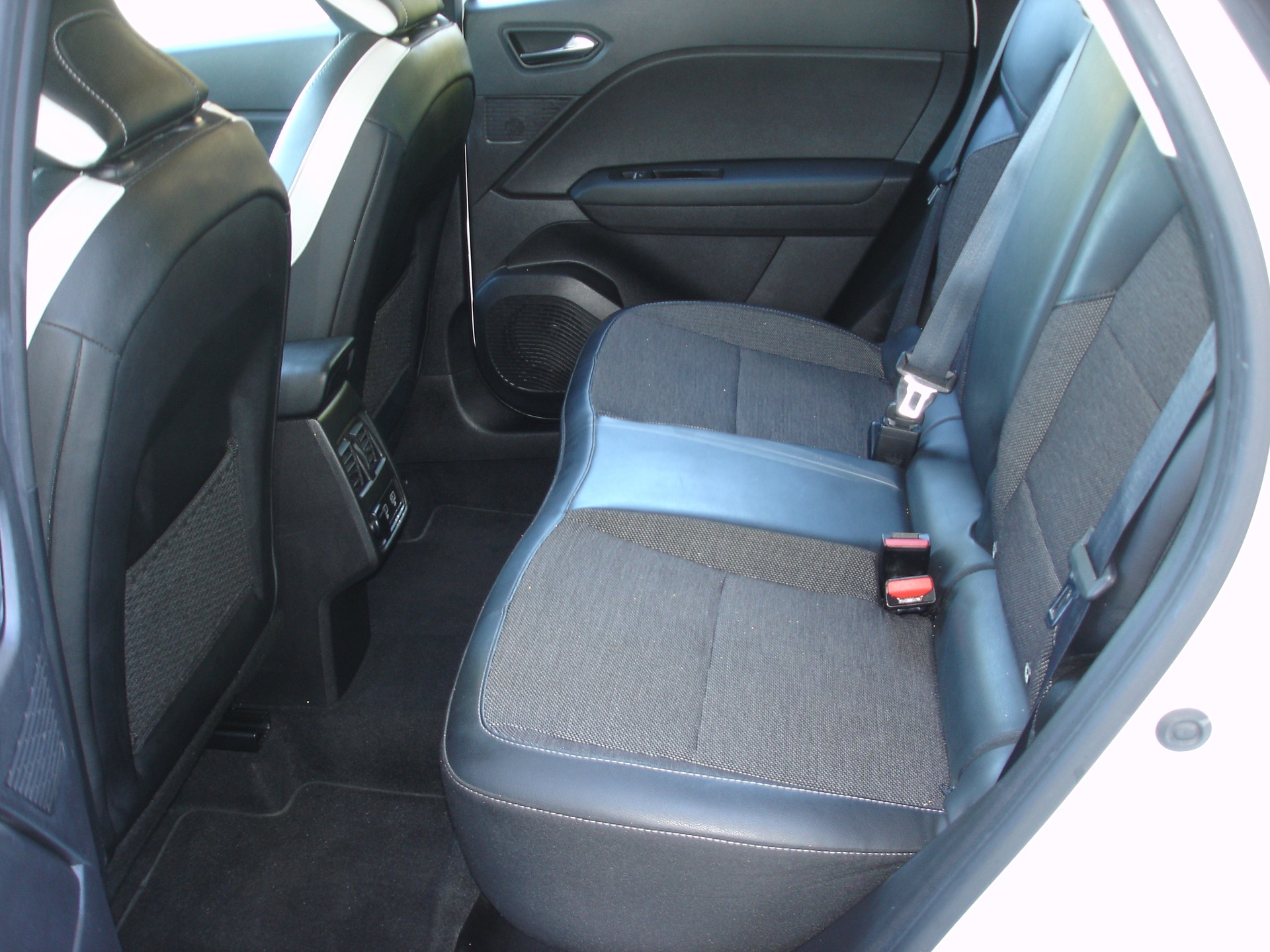 RENAULT Captur 1.3 TCe EDC Intens EDC-image-7