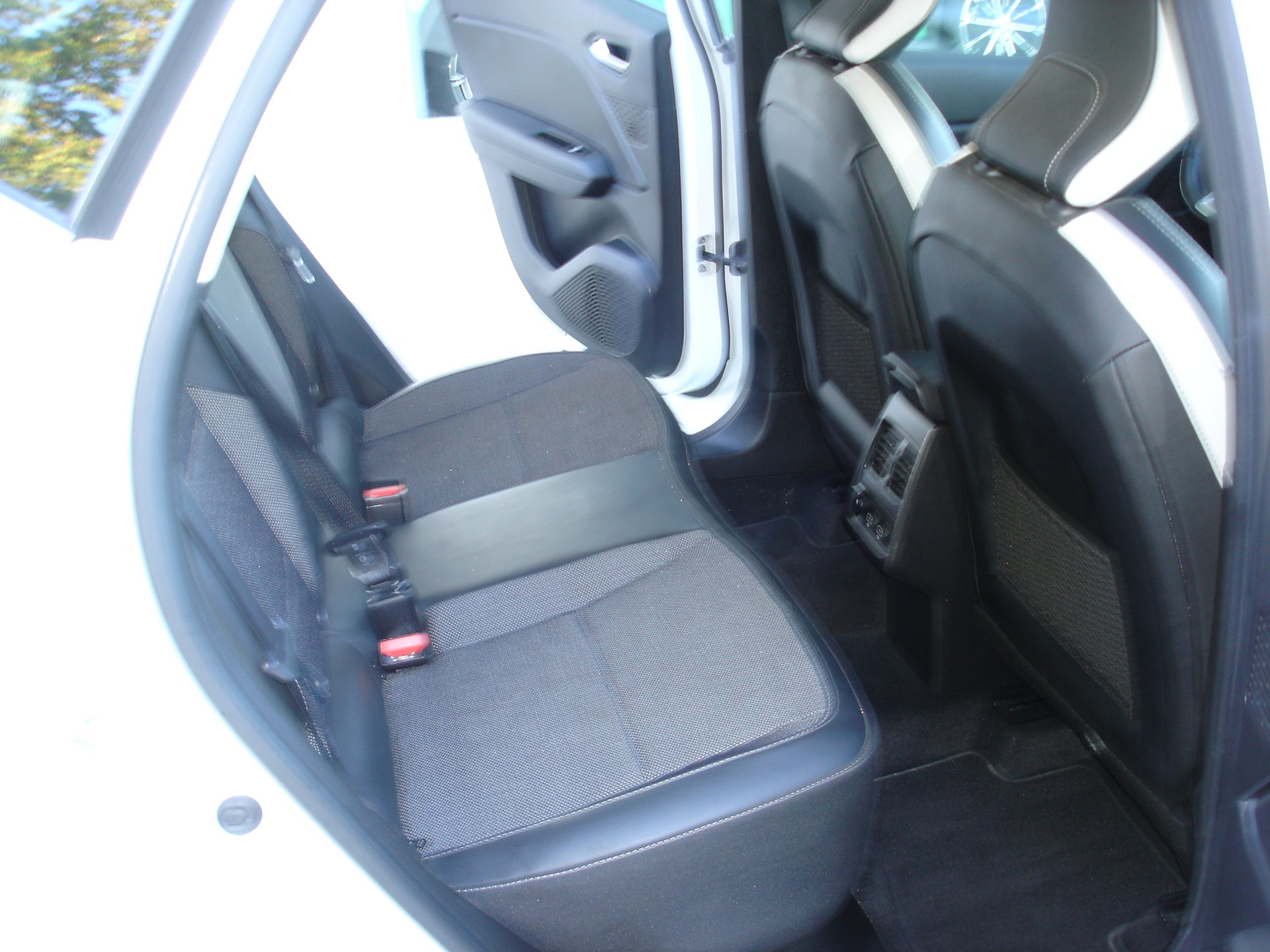RENAULT Captur 1.3 TCe EDC Intens EDC-image-8