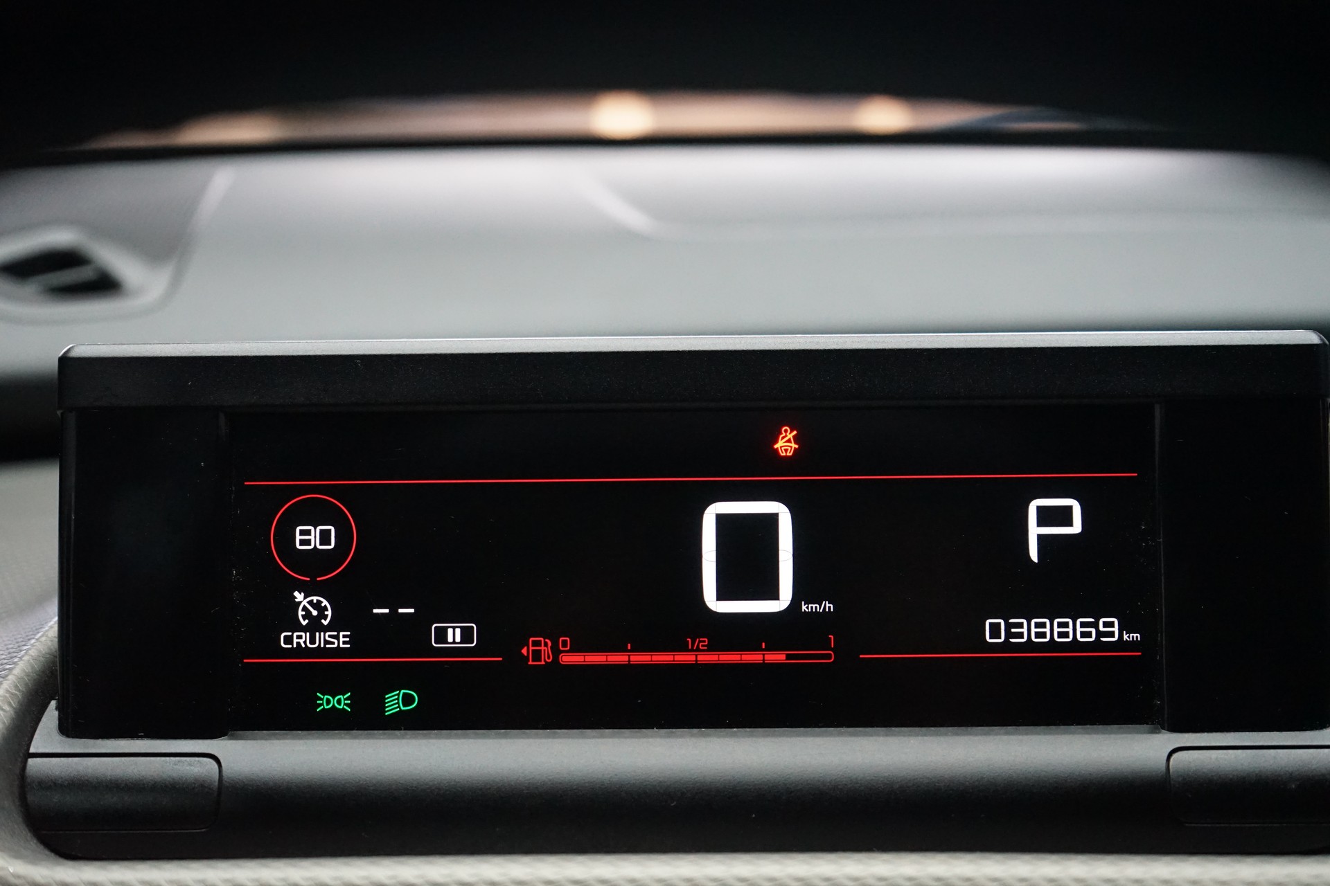 CITROEN C4 Cactus 1.2 Pure Tech Shine EAT6-image-18
