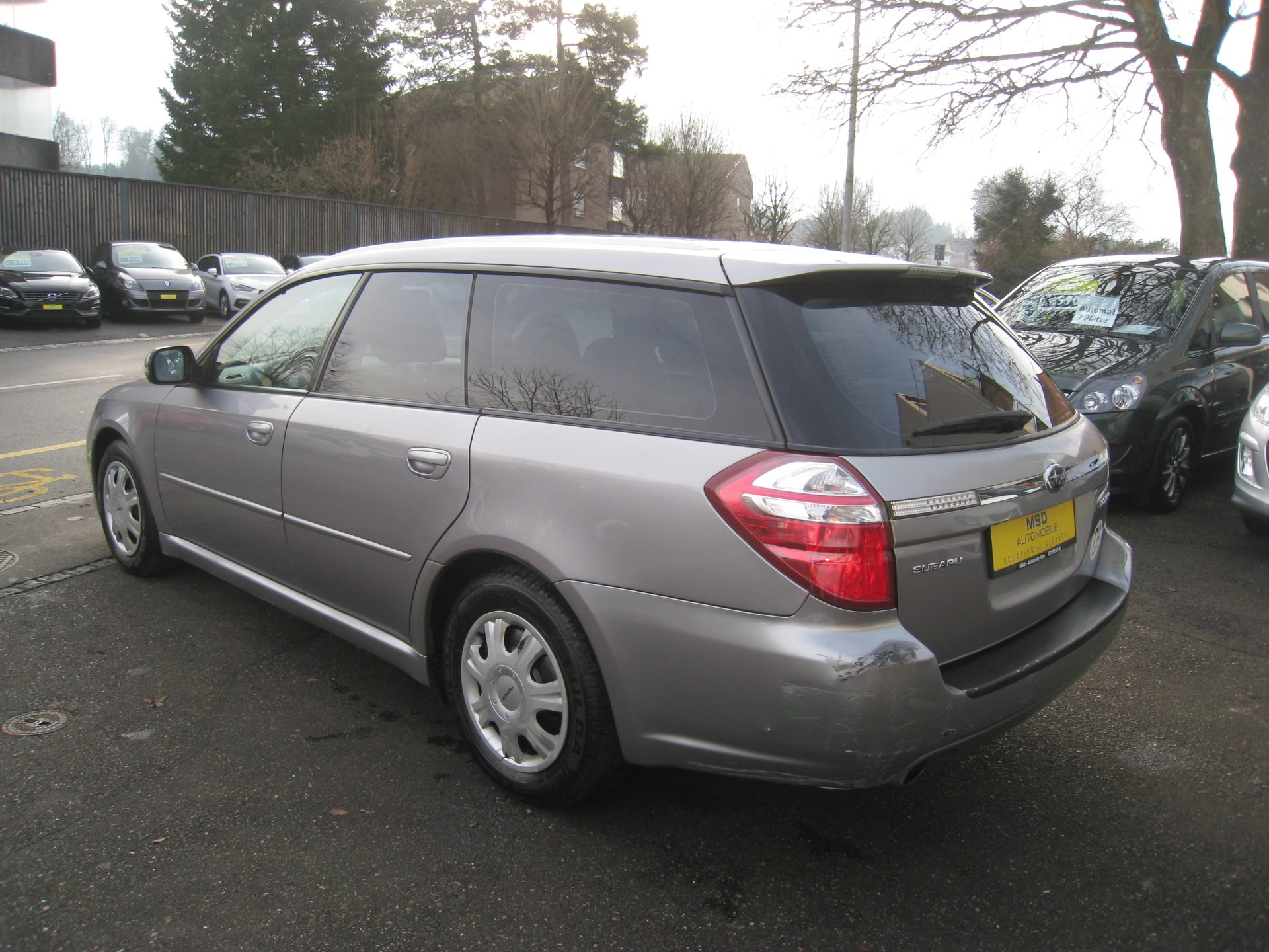 SUBARU Legacy 2.0R AWD Swiss-image-6