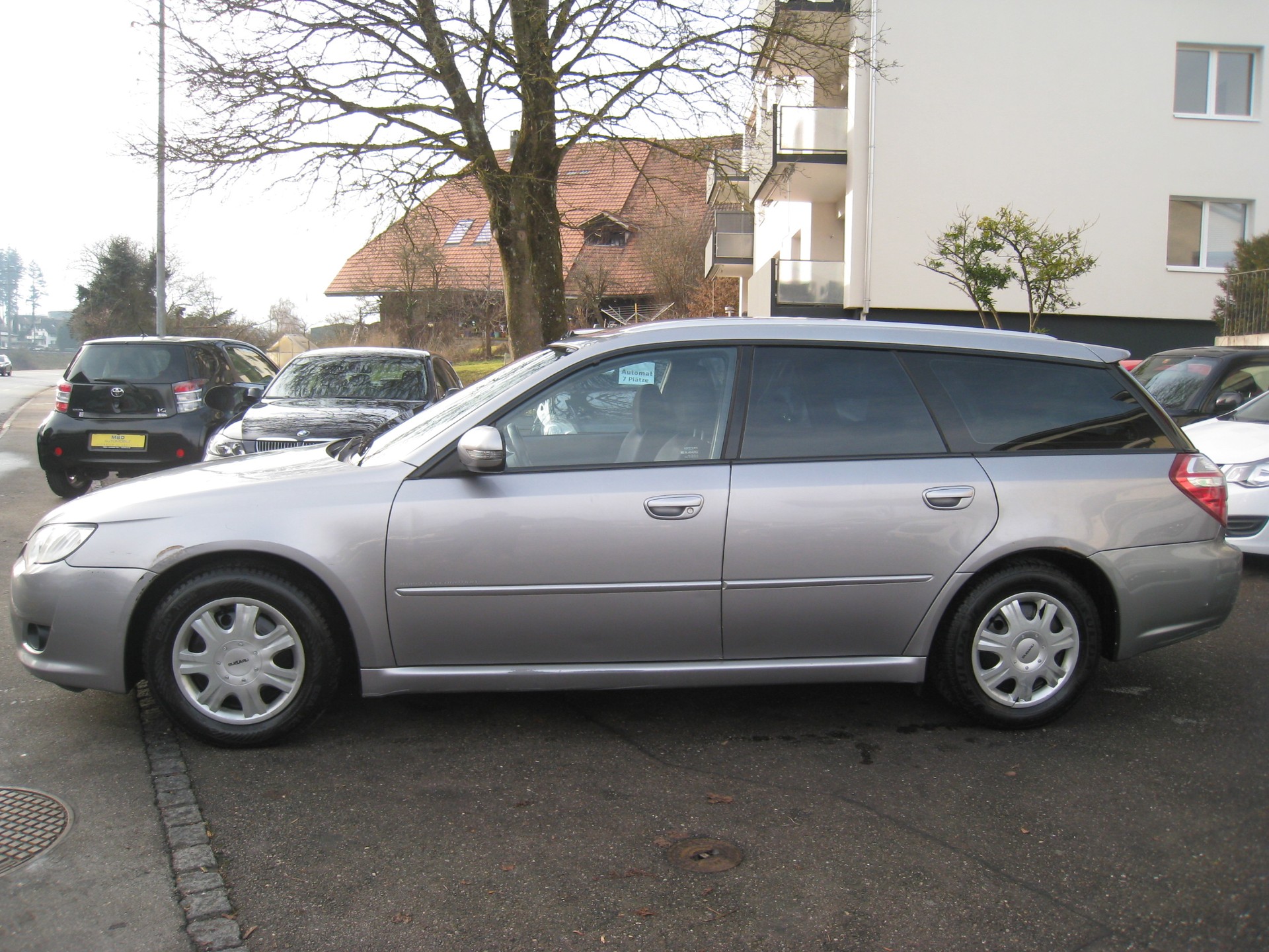 SUBARU Legacy 2.0R AWD Swiss-image-3