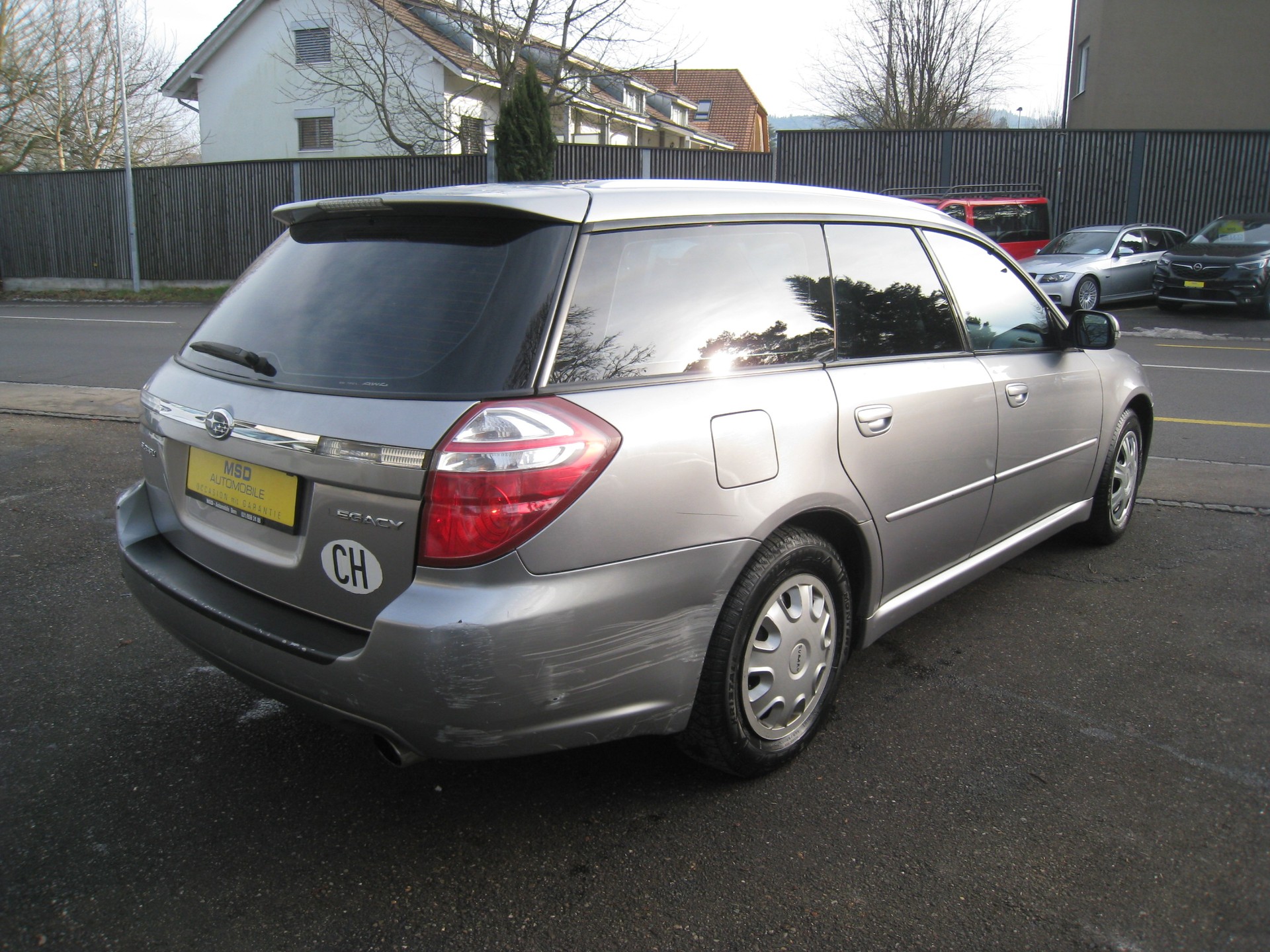 SUBARU Legacy 2.0R AWD Swiss-image-5