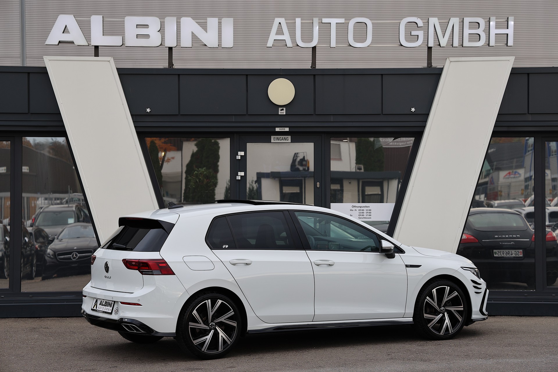 VW Golf 2.0 TDI R-Line DSG-image-3
