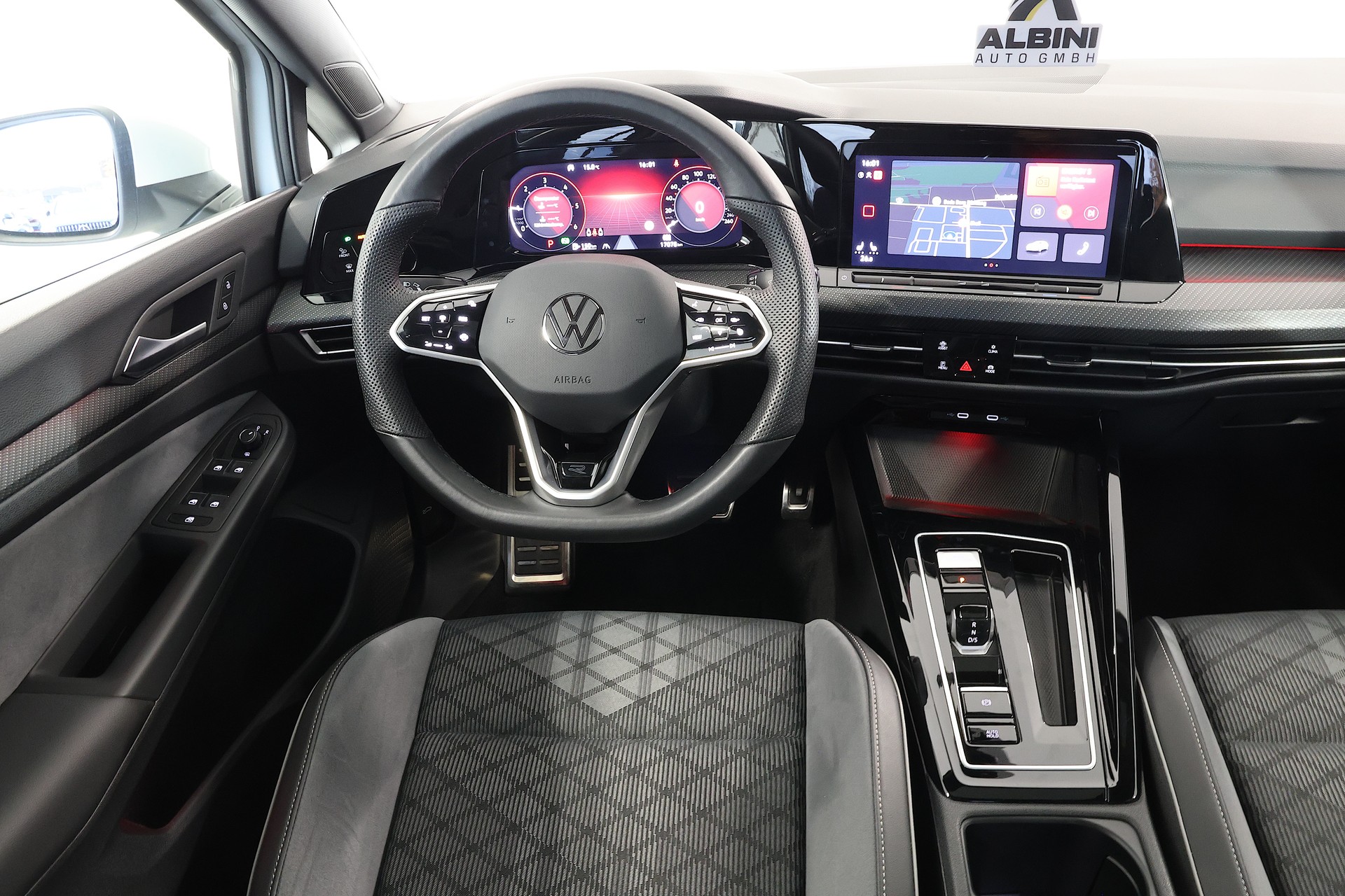 VW Golf 2.0 TDI R-Line DSG-image-10
