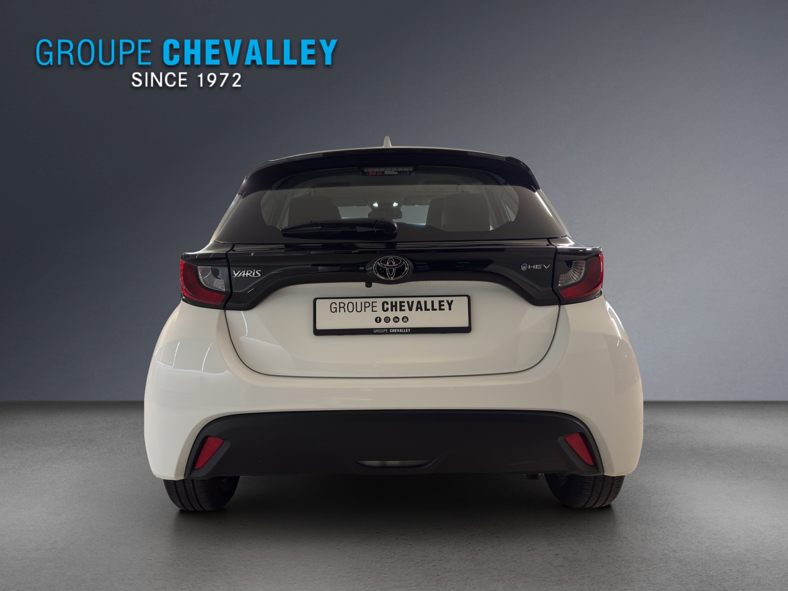 TOYOTA Yaris 1.5 Comfort e-CVT-image-4