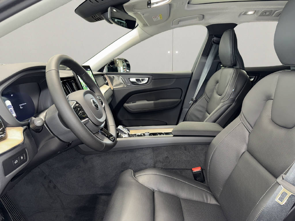 VOLVO XC60 2.0 T6 TE Ultra Dark eAWD-image-15