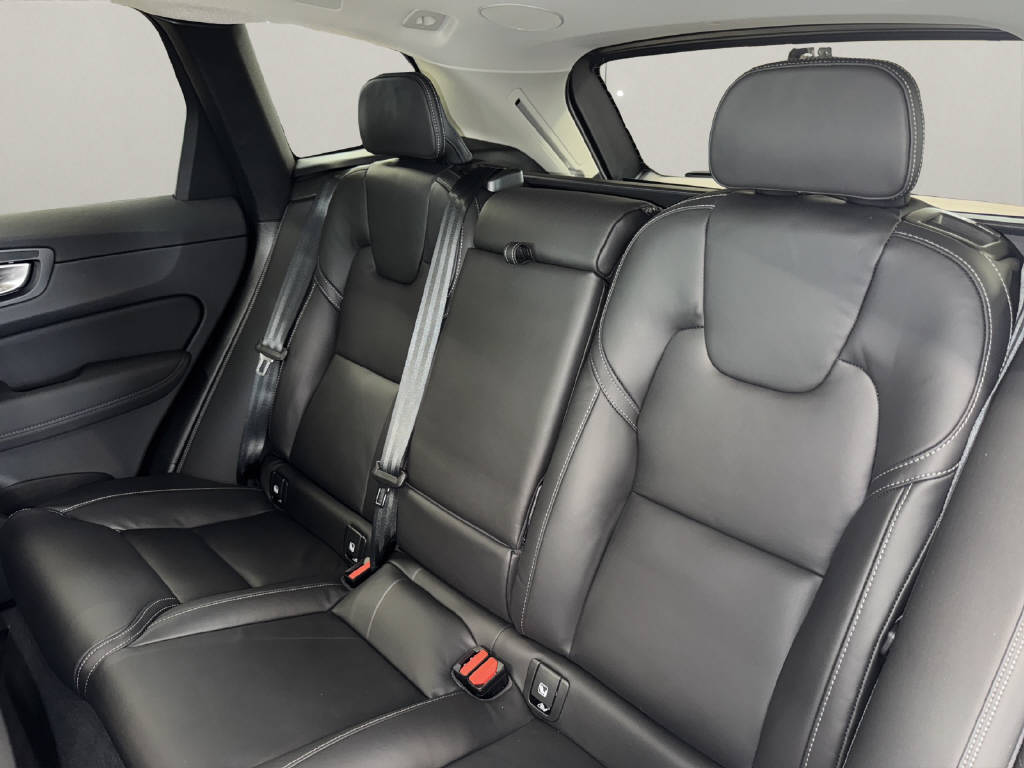 VOLVO XC60 2.0 T6 TE Ultra Dark eAWD-image-11